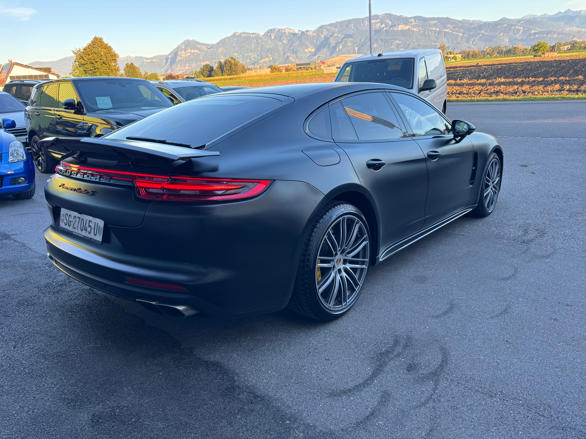 PORSCHE Panamera Turbo S E-Hybrid PDK-image-10