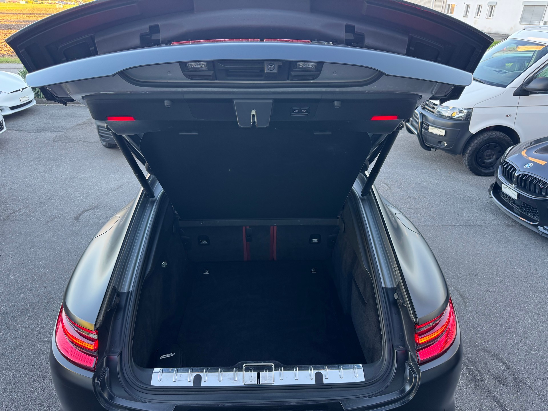 PORSCHE Panamera Turbo S E-Hybrid PDK-image-19