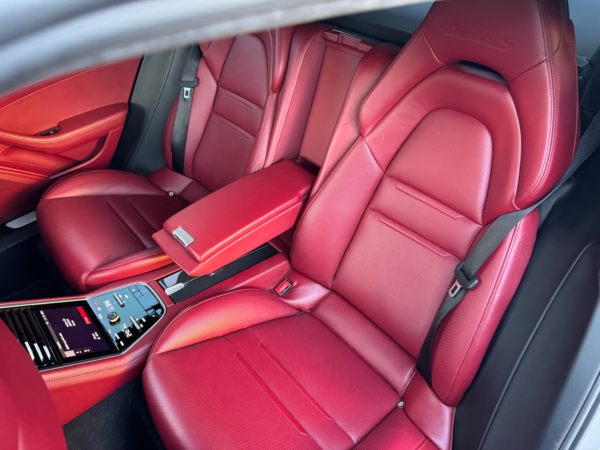 PORSCHE Panamera Turbo S E-Hybrid PDK-image-22