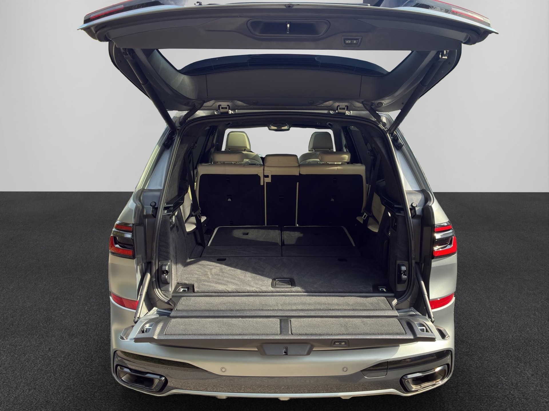 BMW X7 xDrive 48V 40d M Sport Pro Steptronic-image-18