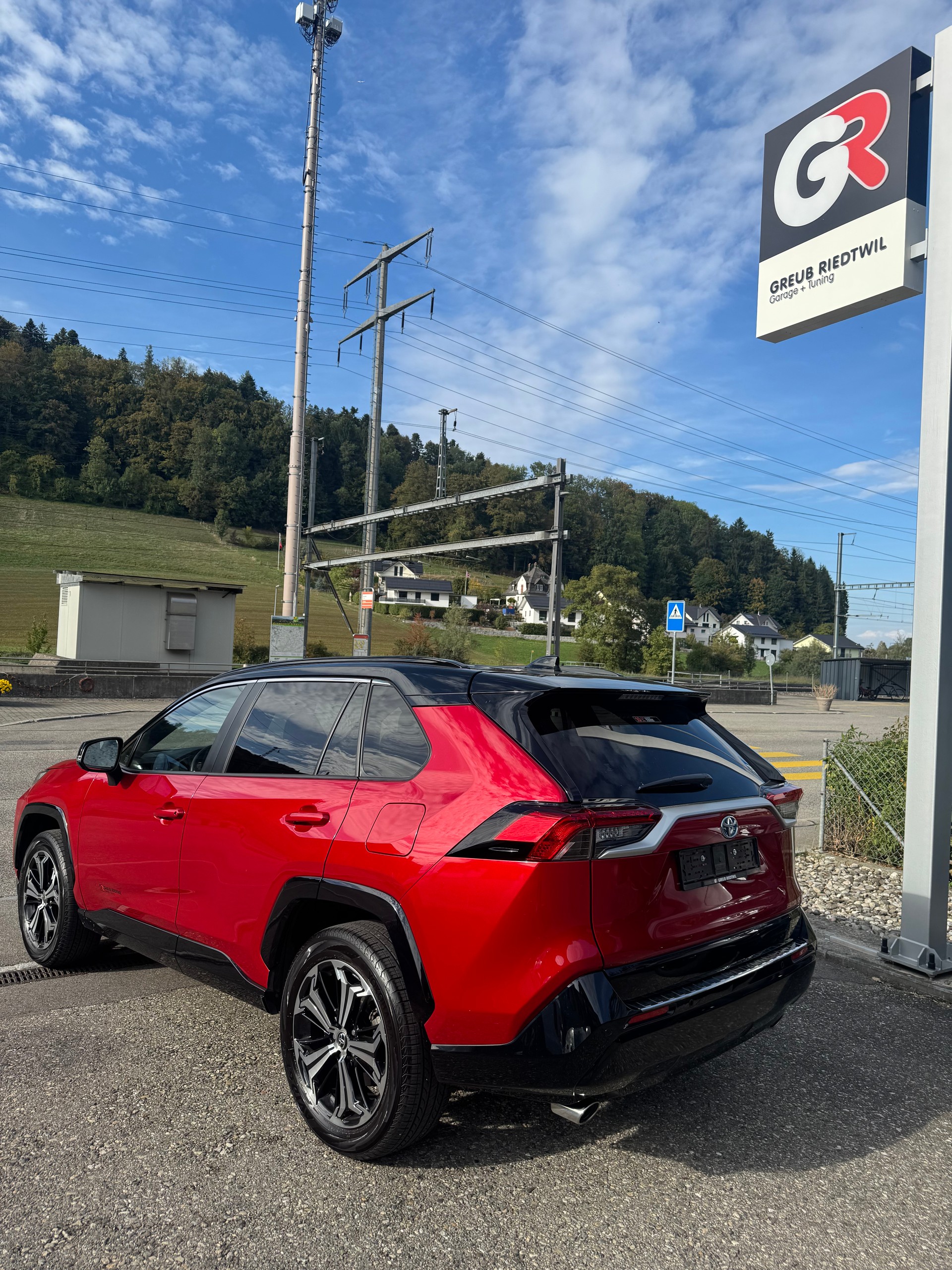 TOYOTA RAV-4 2.5 PHEV Platinum e-CVT 4WD-image-3