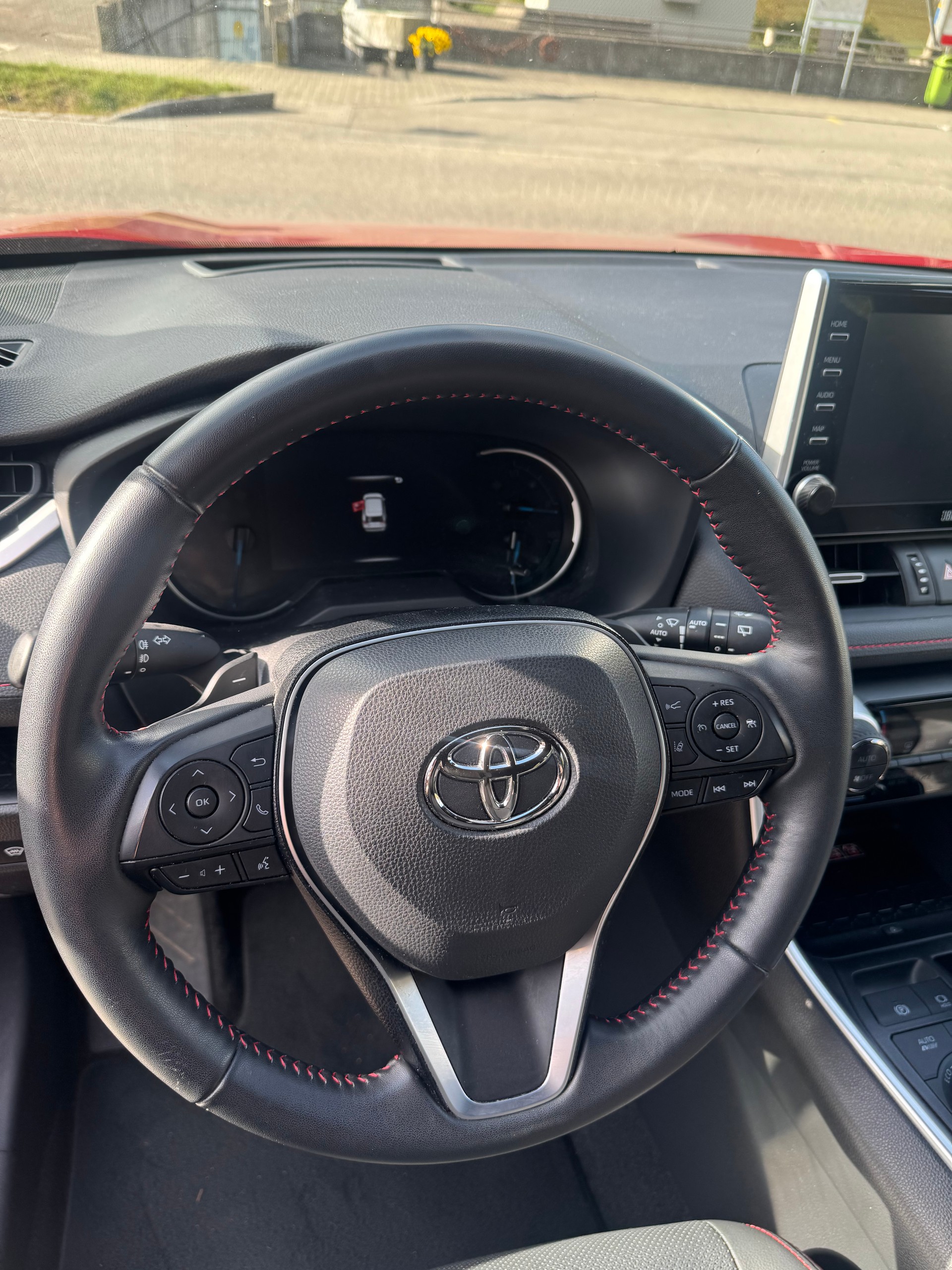 TOYOTA RAV-4 2.5 PHEV Platinum e-CVT 4WD-image-12