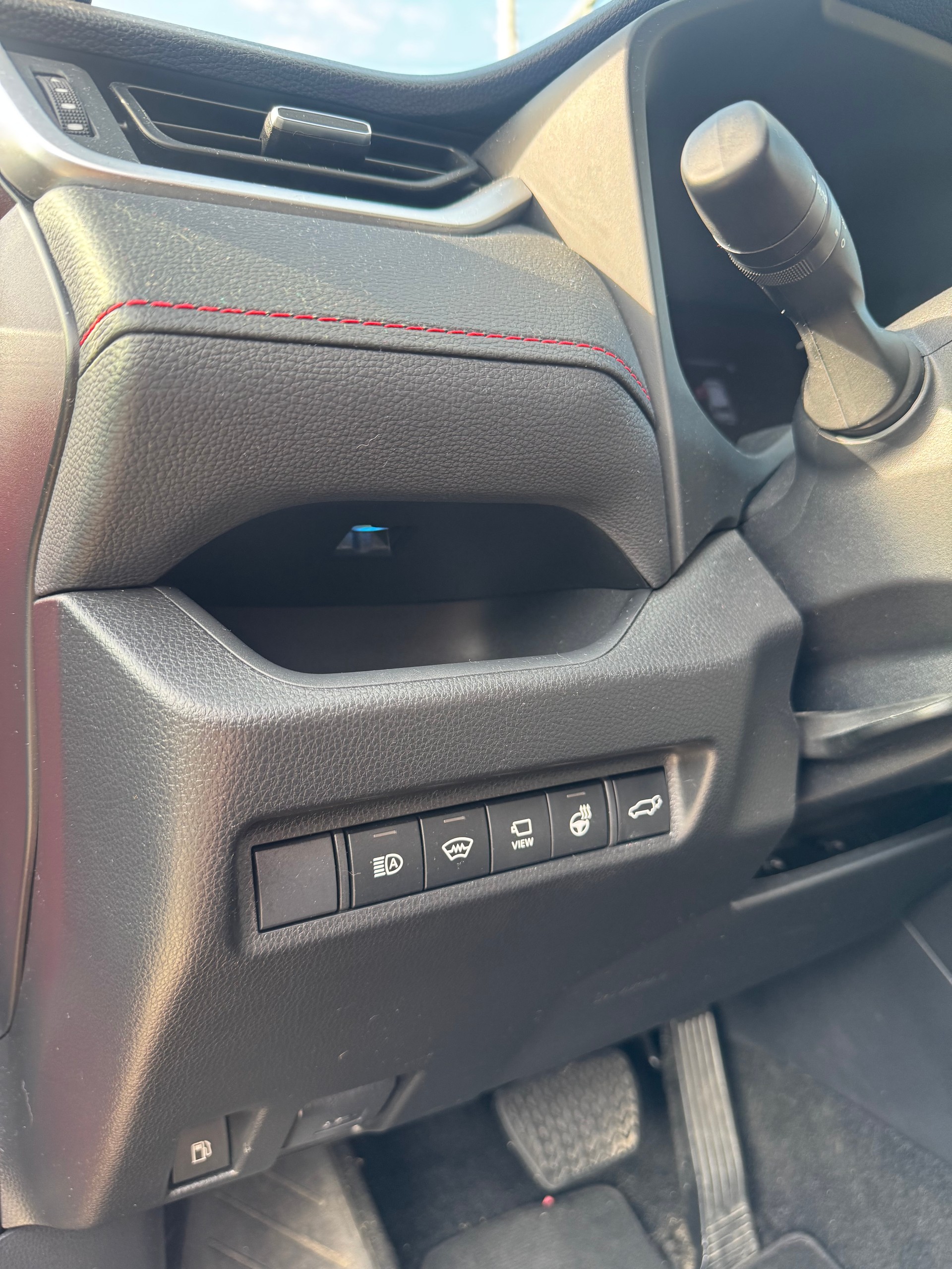 TOYOTA RAV-4 2.5 PHEV Platinum e-CVT 4WD-image-14