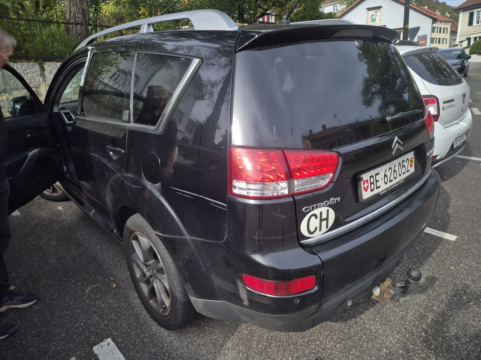 CITROEN C-Crosser 2.2 HDi Exclusive DCS6-image-6