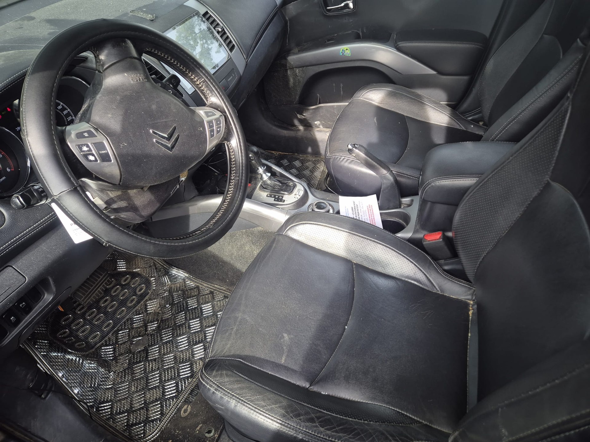 CITROEN C-Crosser 2.2 HDi Exclusive DCS6-image-2