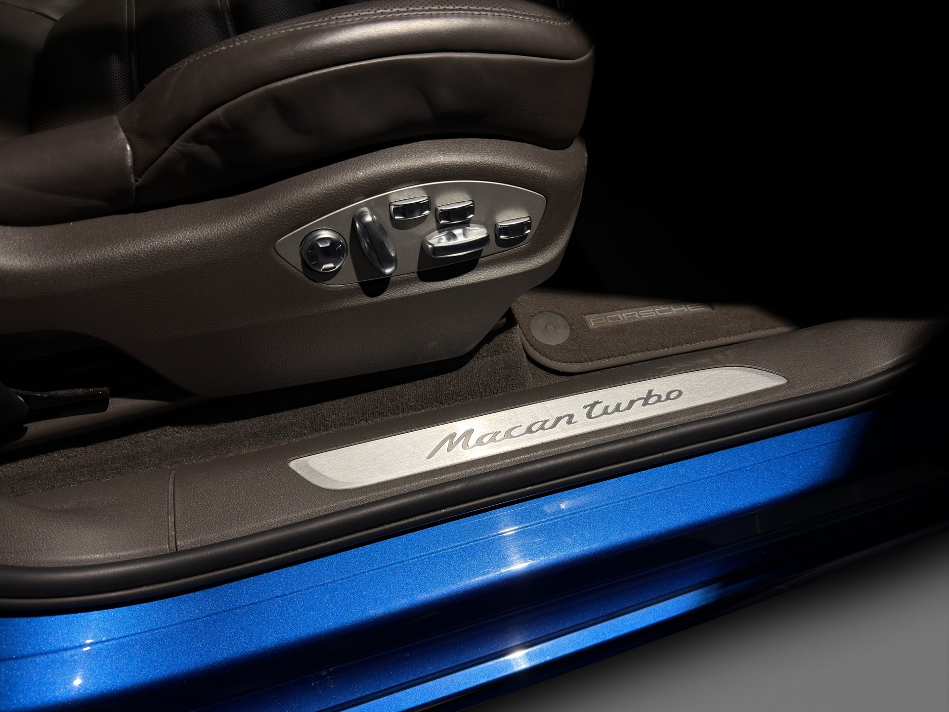 PORSCHE Macan Turbo Exclusive Performance Edition PDK-image-16
