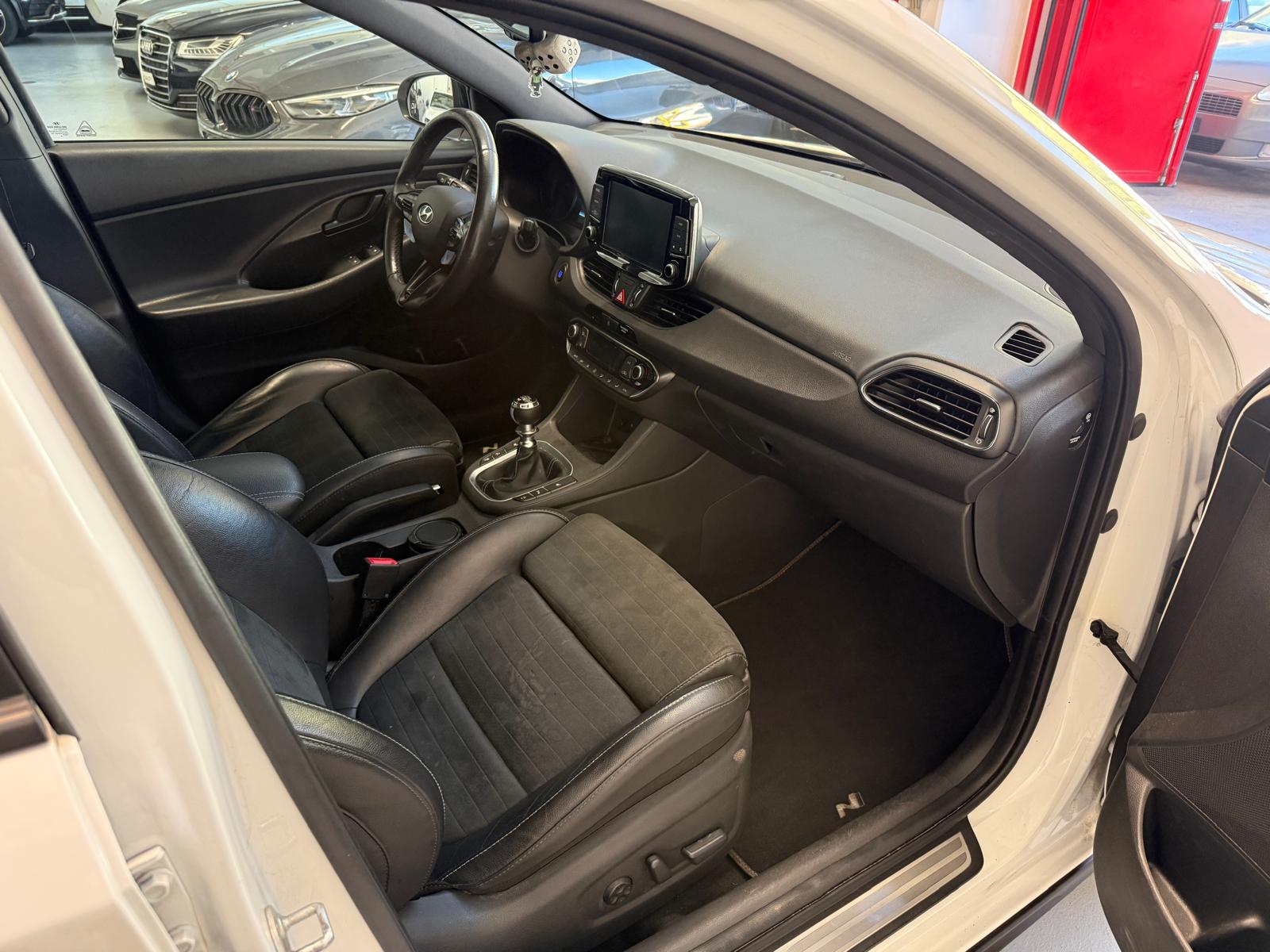 HYUNDAI i30 N 2.0 T-GDi-image-14