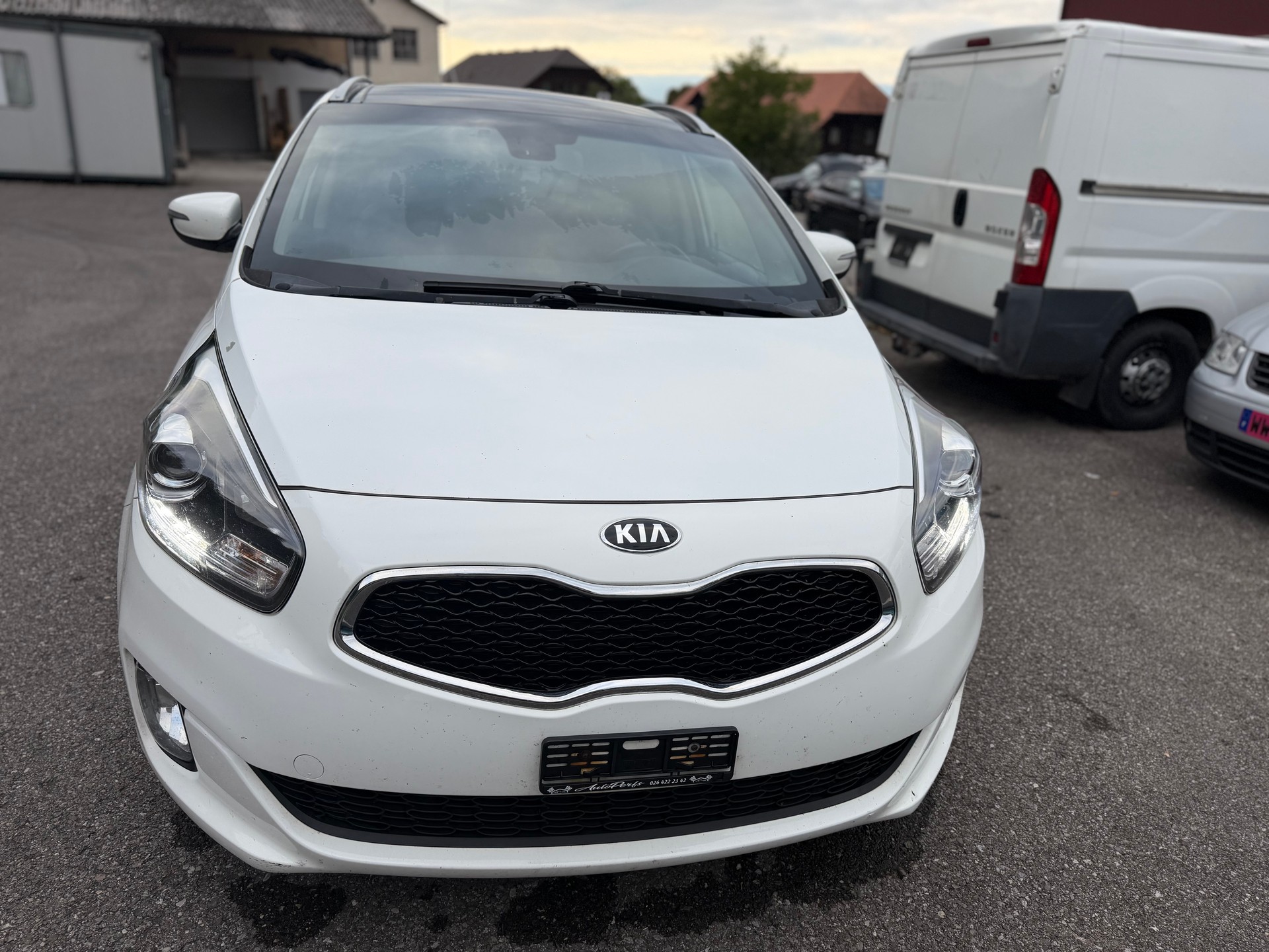 KIA Carens 1.7 CRDi Swiss Eco Edition 7 places-image-0