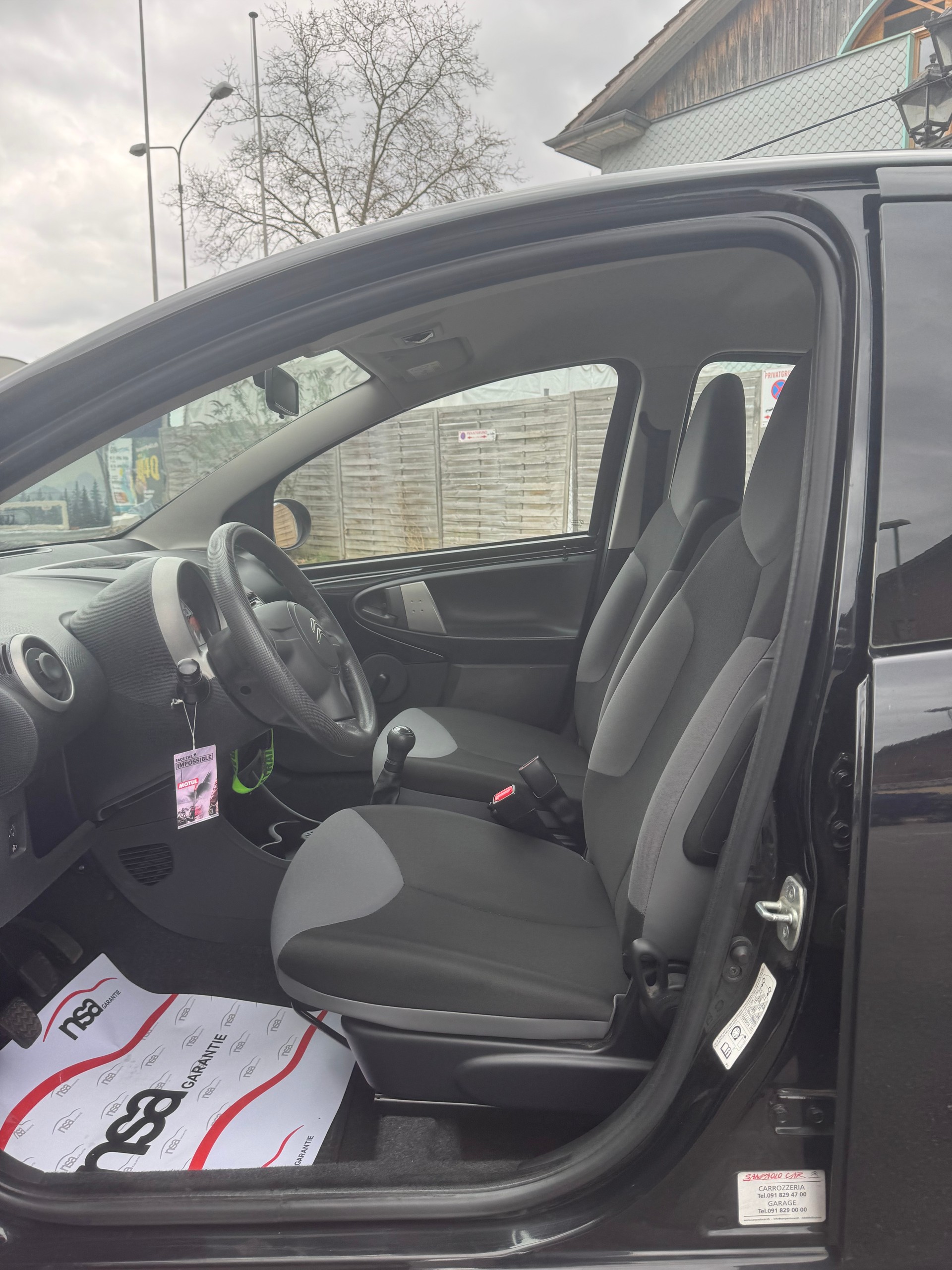 CITROEN C1 1.0i Attraction-image-7