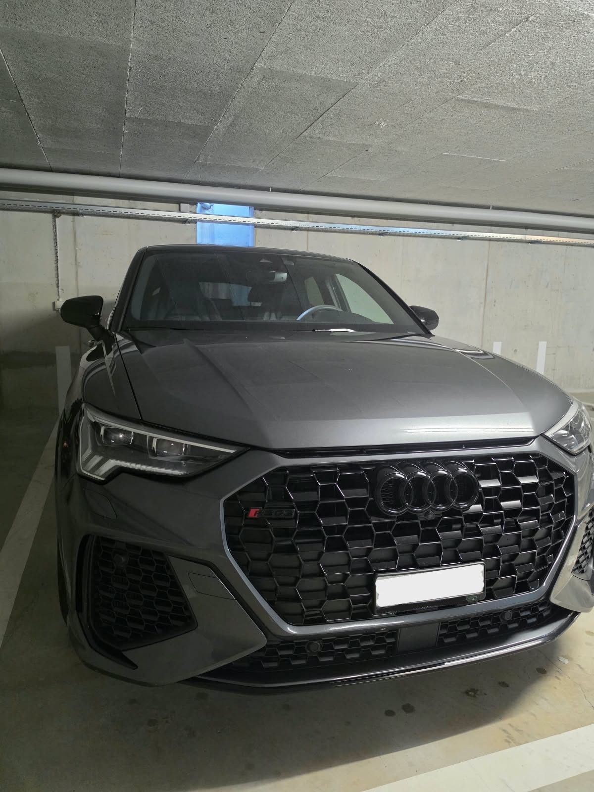 AUDI RS Q3 Sportback quattro S tronic-image-1