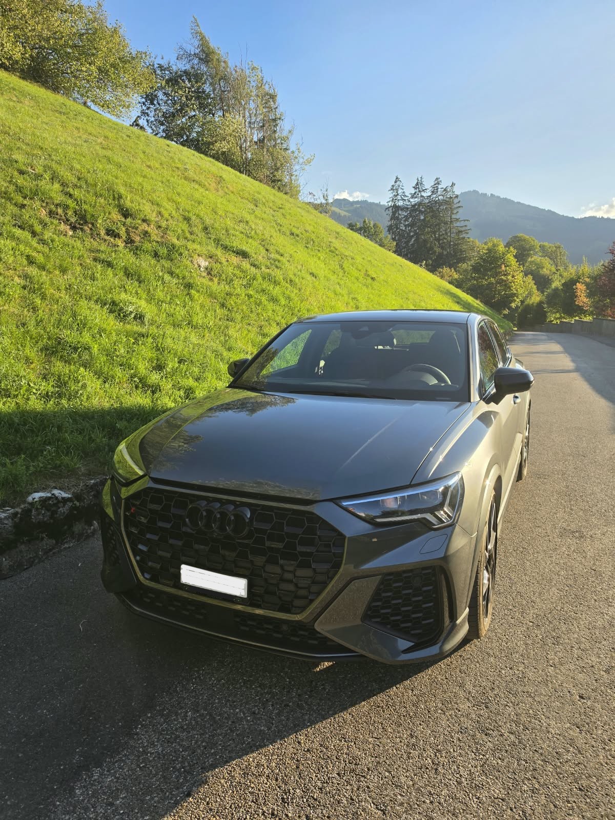 AUDI RS Q3 Sportback quattro S tronic-image-3
