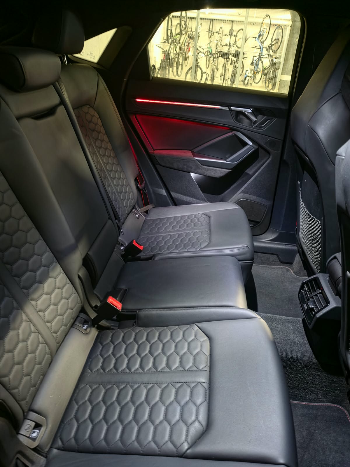 AUDI RS Q3 Sportback quattro S tronic-image-6