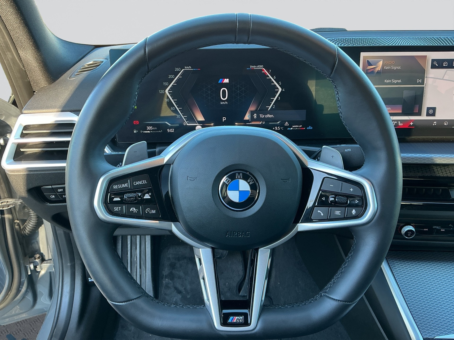 BMW 320i xDrive Steptronic M Sport Shadow Line-image-9