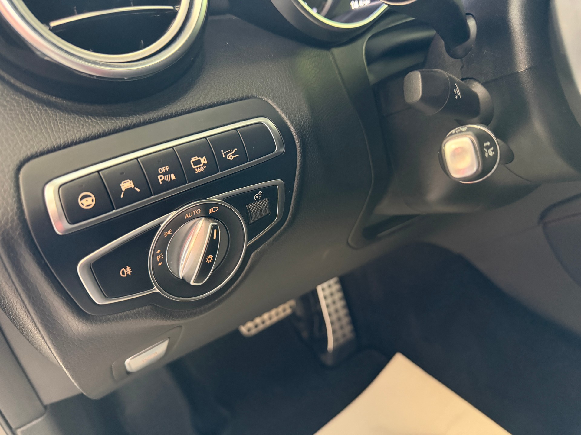 MERCEDES-BENZ GLC 43 AMG 4Matic 9G-Tronic-image-10