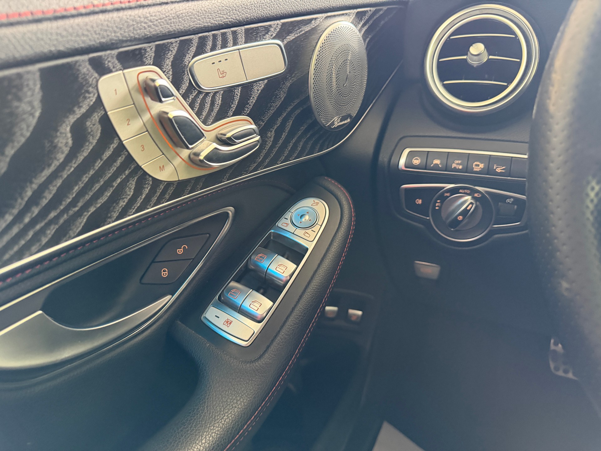 MERCEDES-BENZ GLC 43 AMG 4Matic 9G-Tronic-image-13
