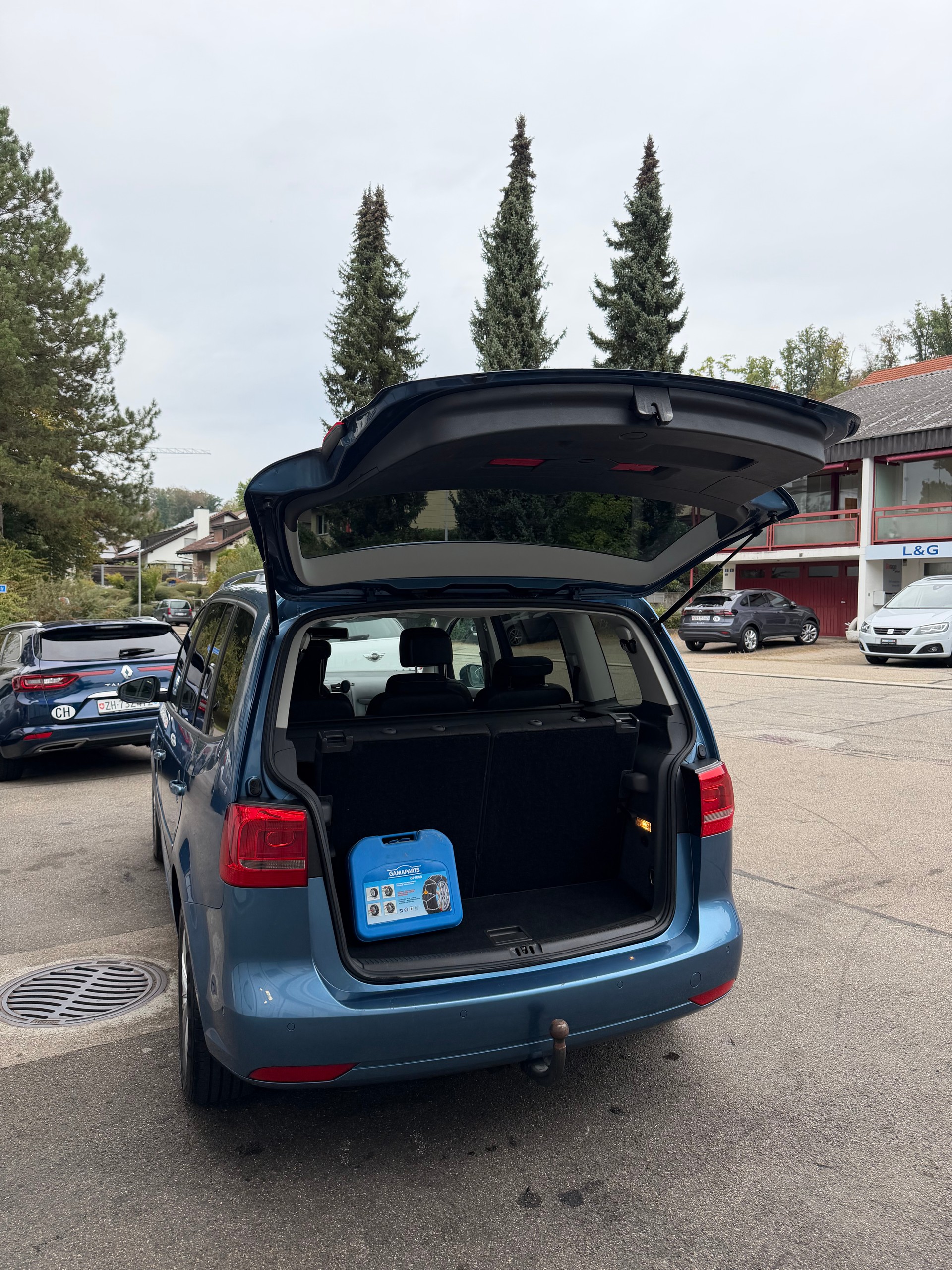 VW Touran 1.4 TSI Cup DSG-image-11