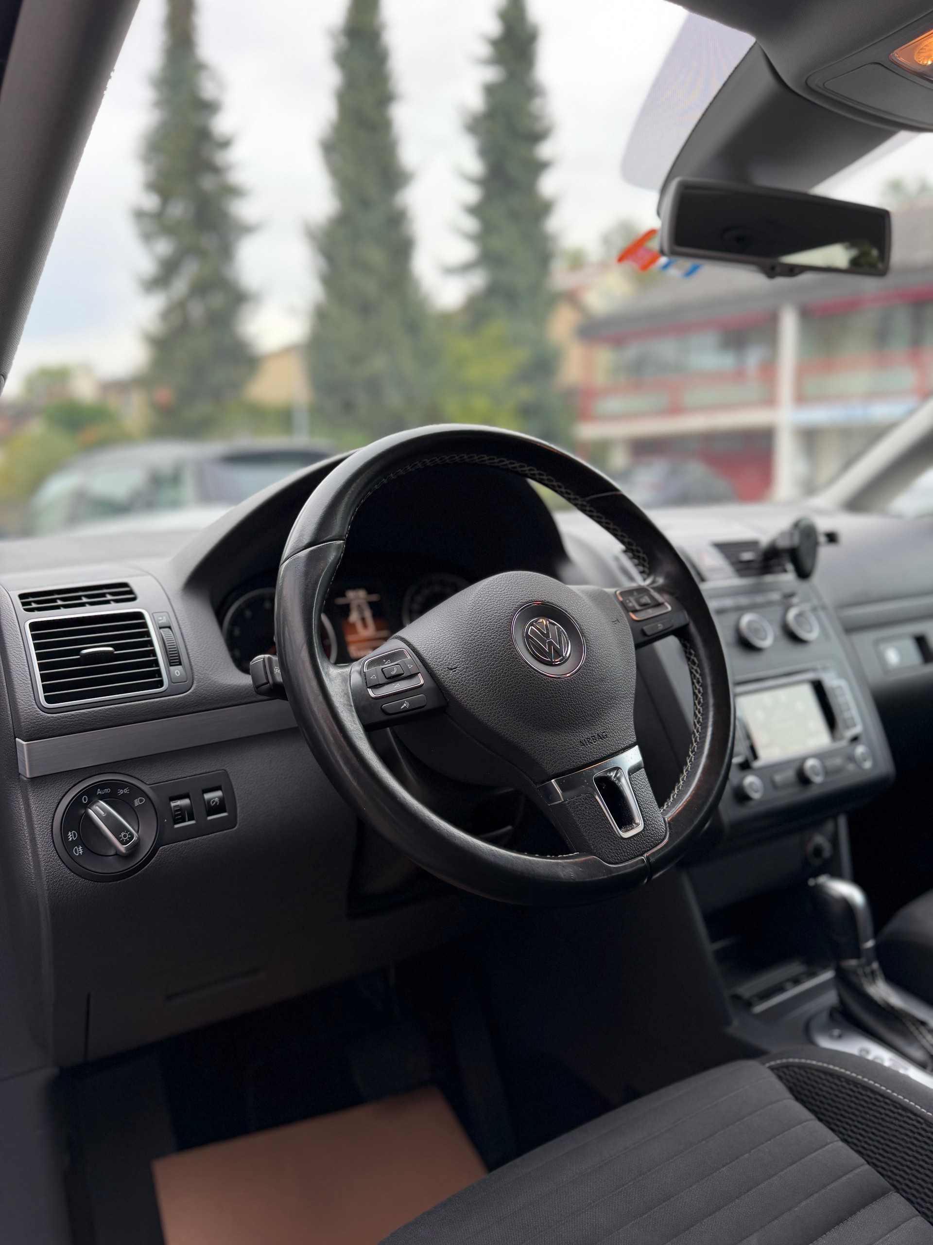 VW Touran 1.4 TSI Cup DSG-image-6