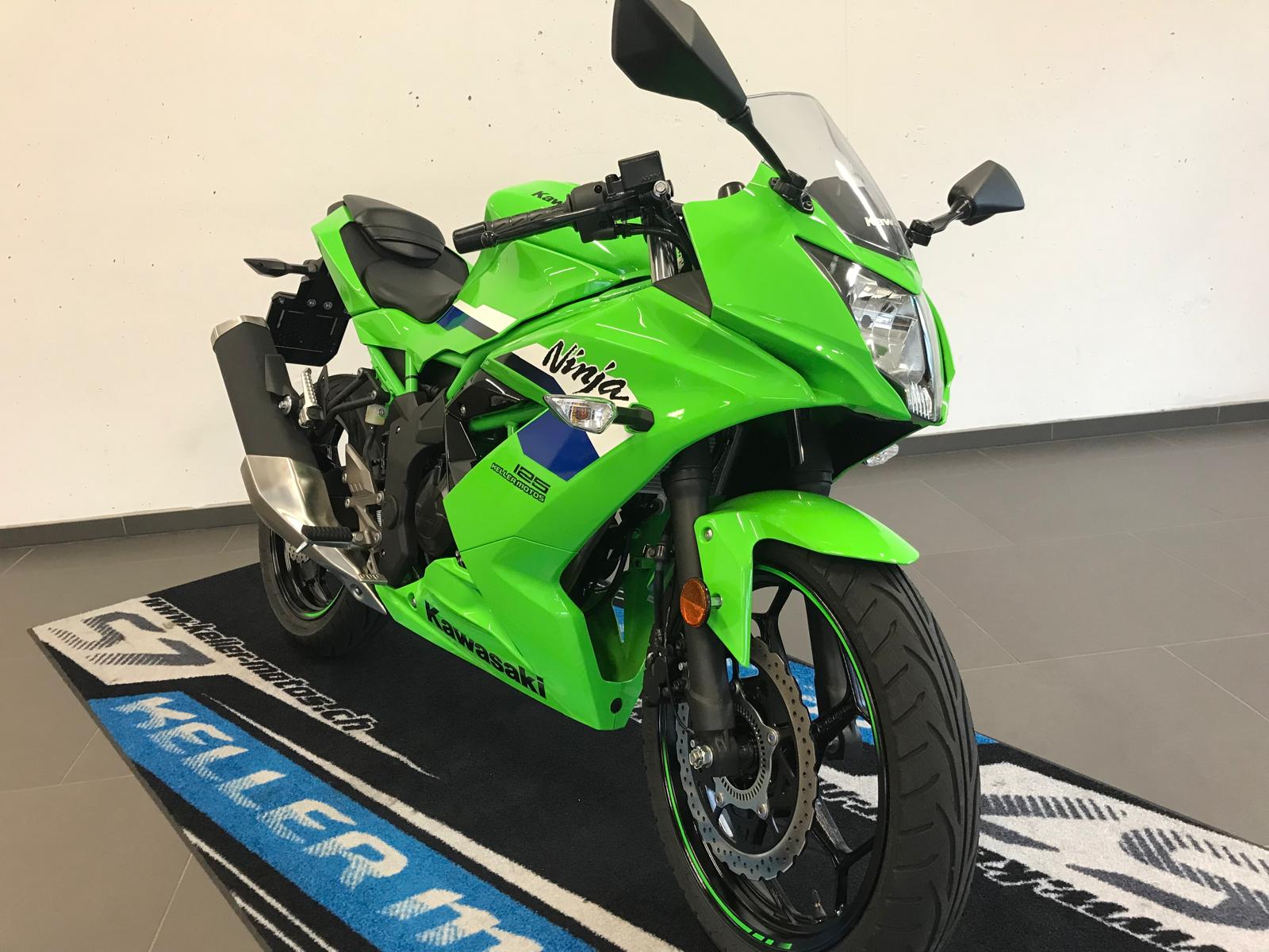 KAWASAKI Ninja 125-showroom-element-1