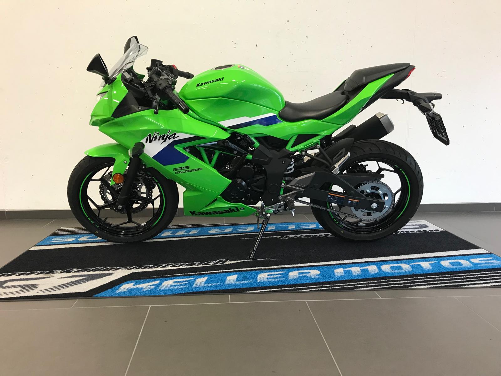 KAWASAKI Ninja 125-showroom-element-3