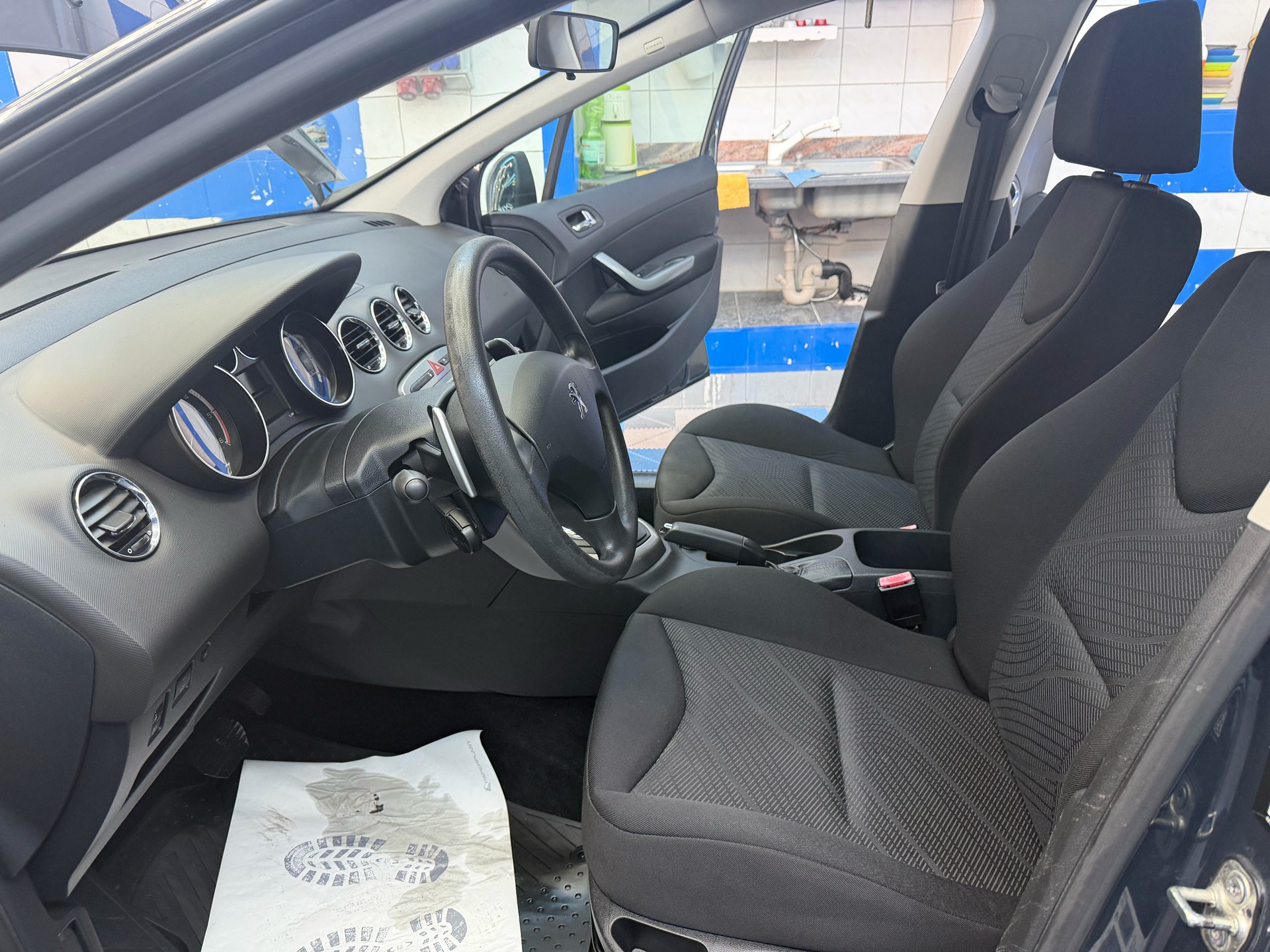 PEUGEOT 308 SW 1.6 HDI Access-image-13