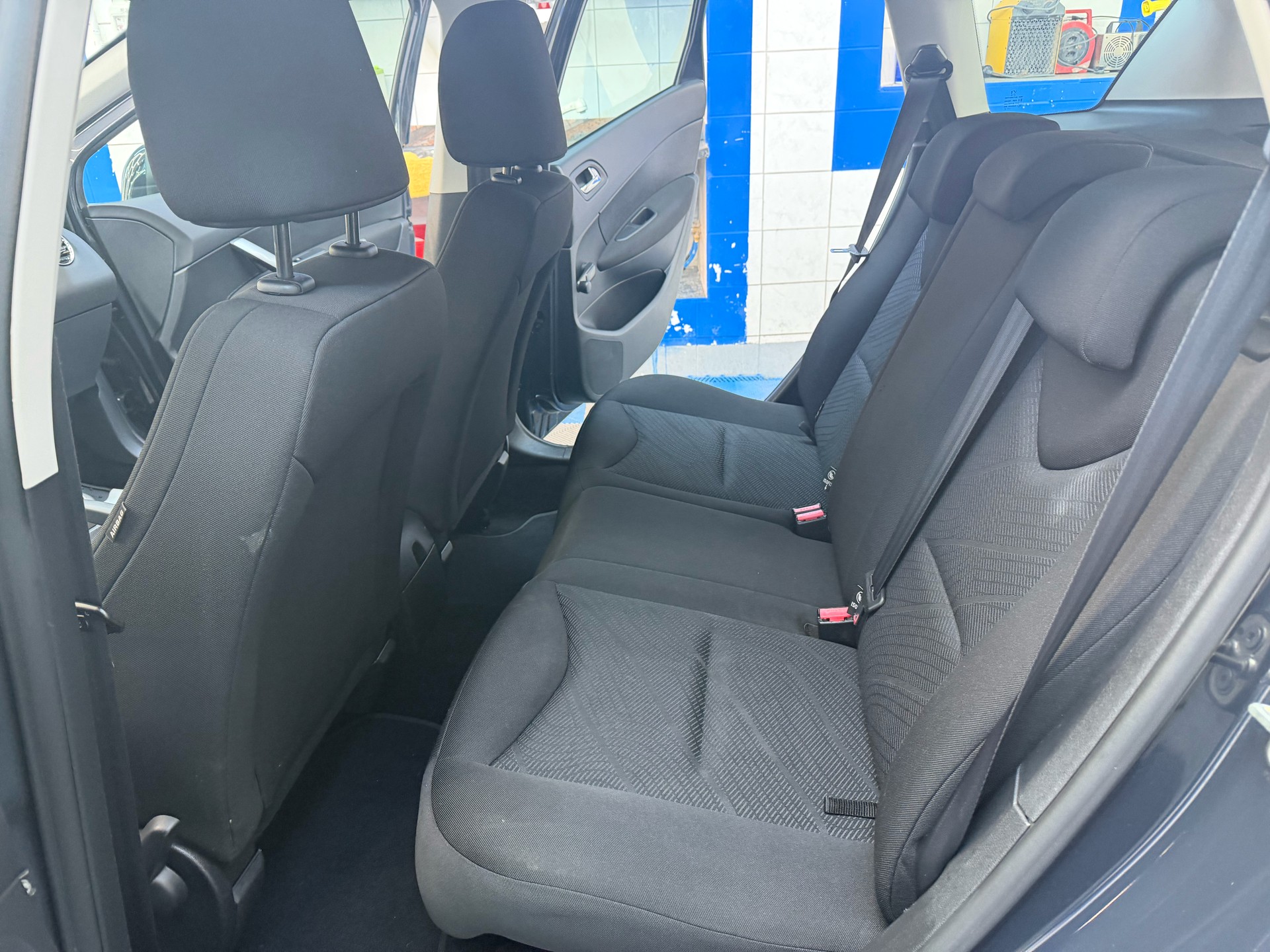 PEUGEOT 308 SW 1.6 HDI Access-image-12