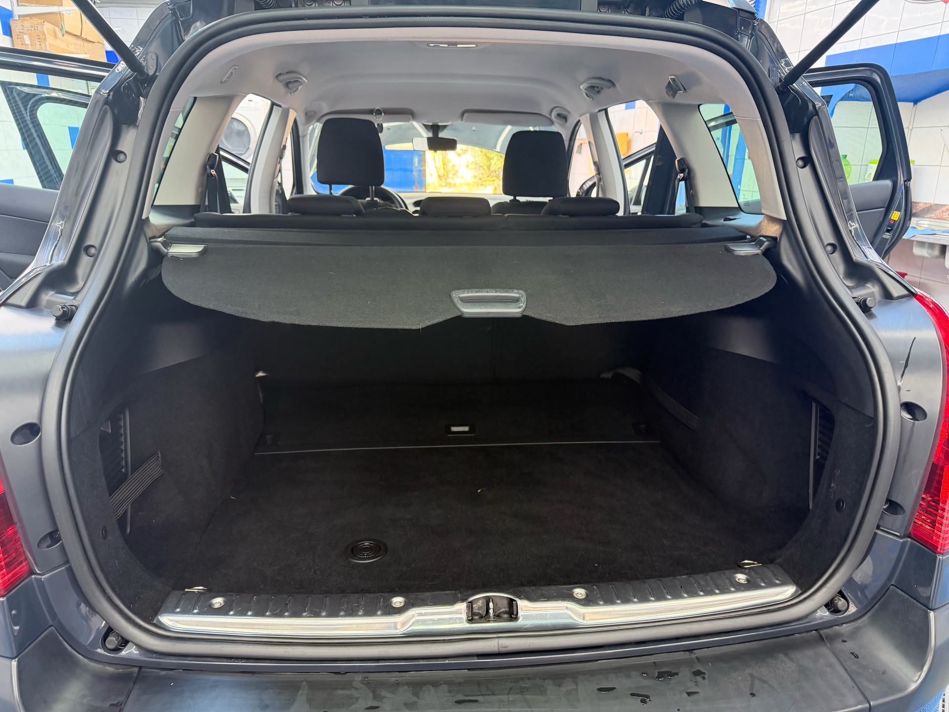 PEUGEOT 308 SW 1.6 HDI Access-image-7