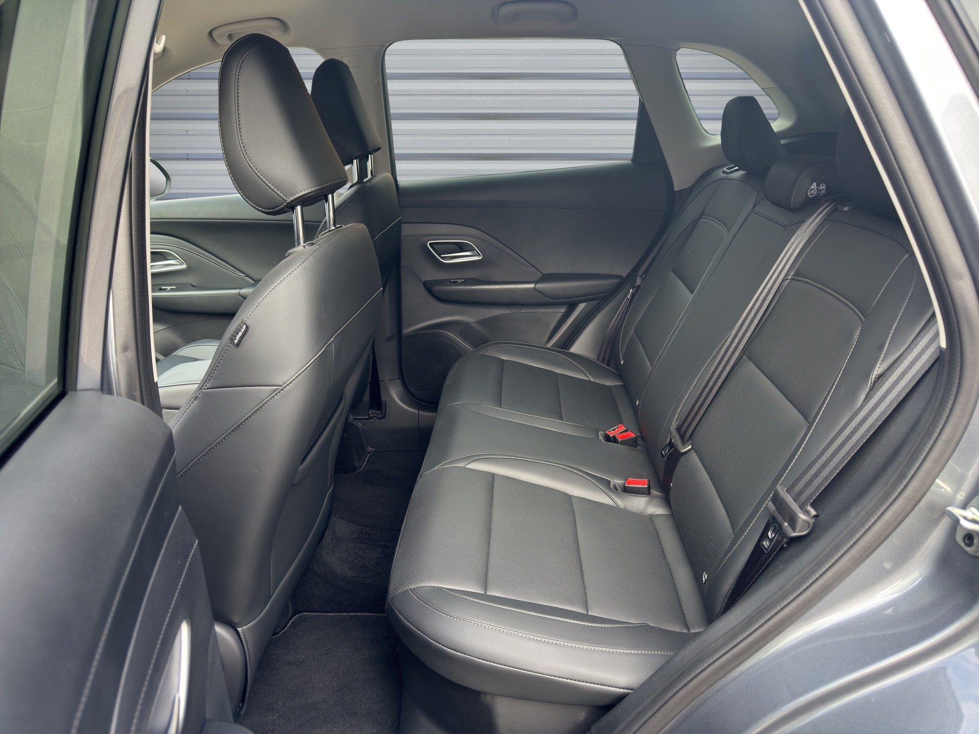 MG ZS 1.5 HEV Luxury-image-12