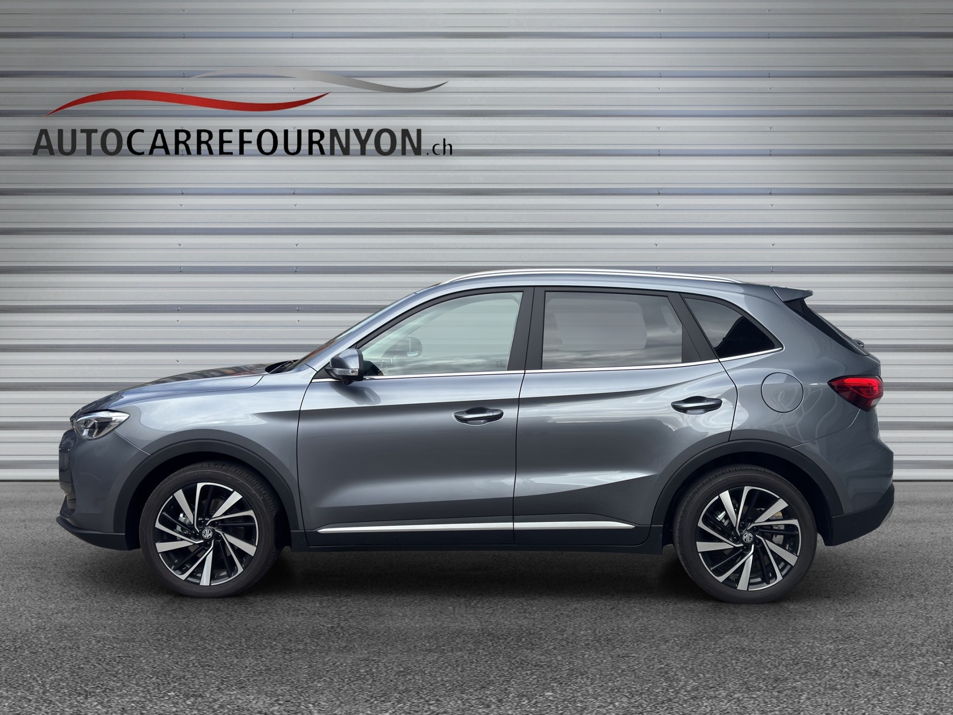MG ZS 1.5 HEV Luxury-image-2