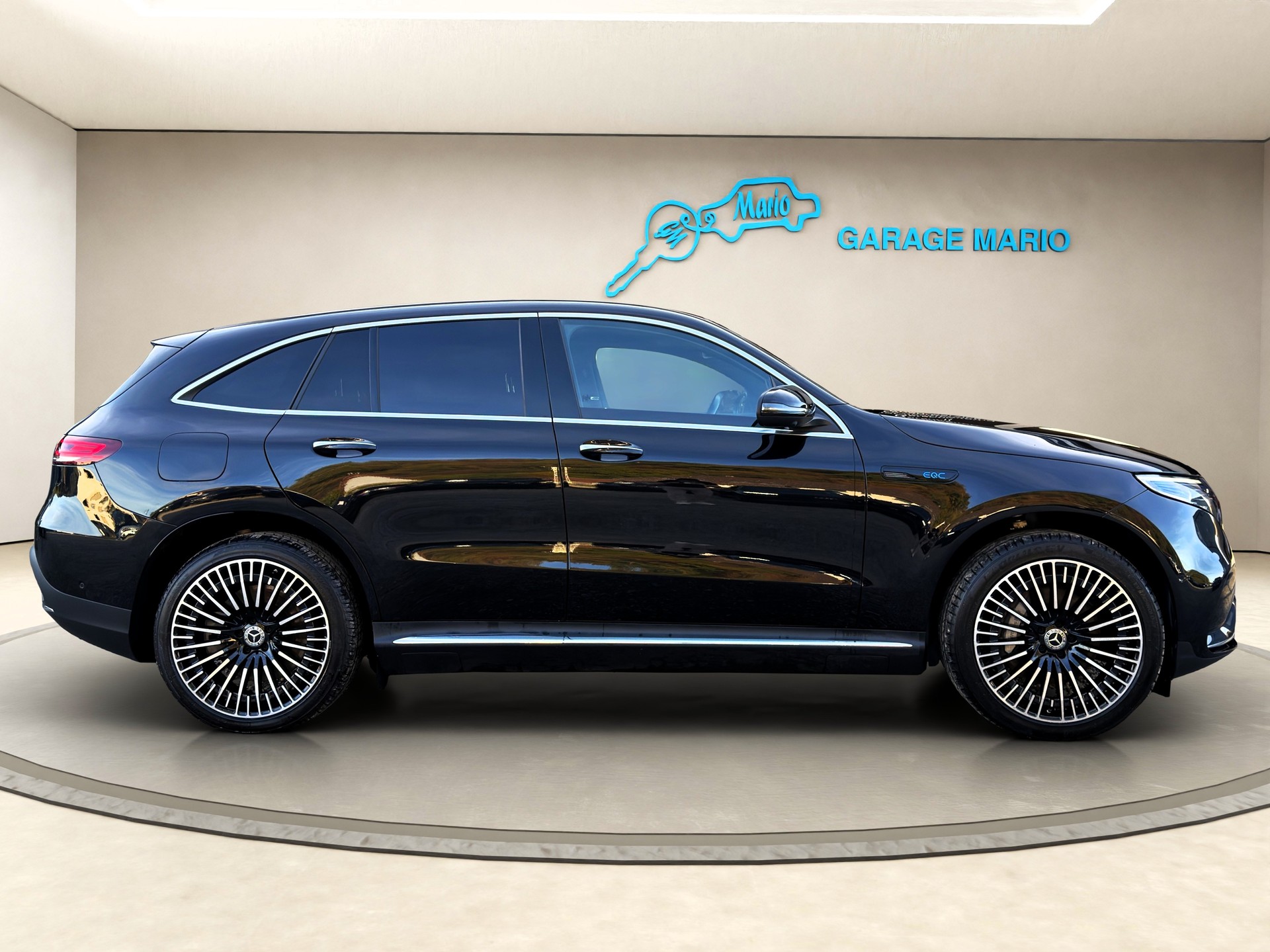 MERCEDES-BENZ EQC 400 4Matic EQ Star ✅CH-Fahrzeug & TOP-AUSSTATTUNG und Frisch ab Service✅-image-3