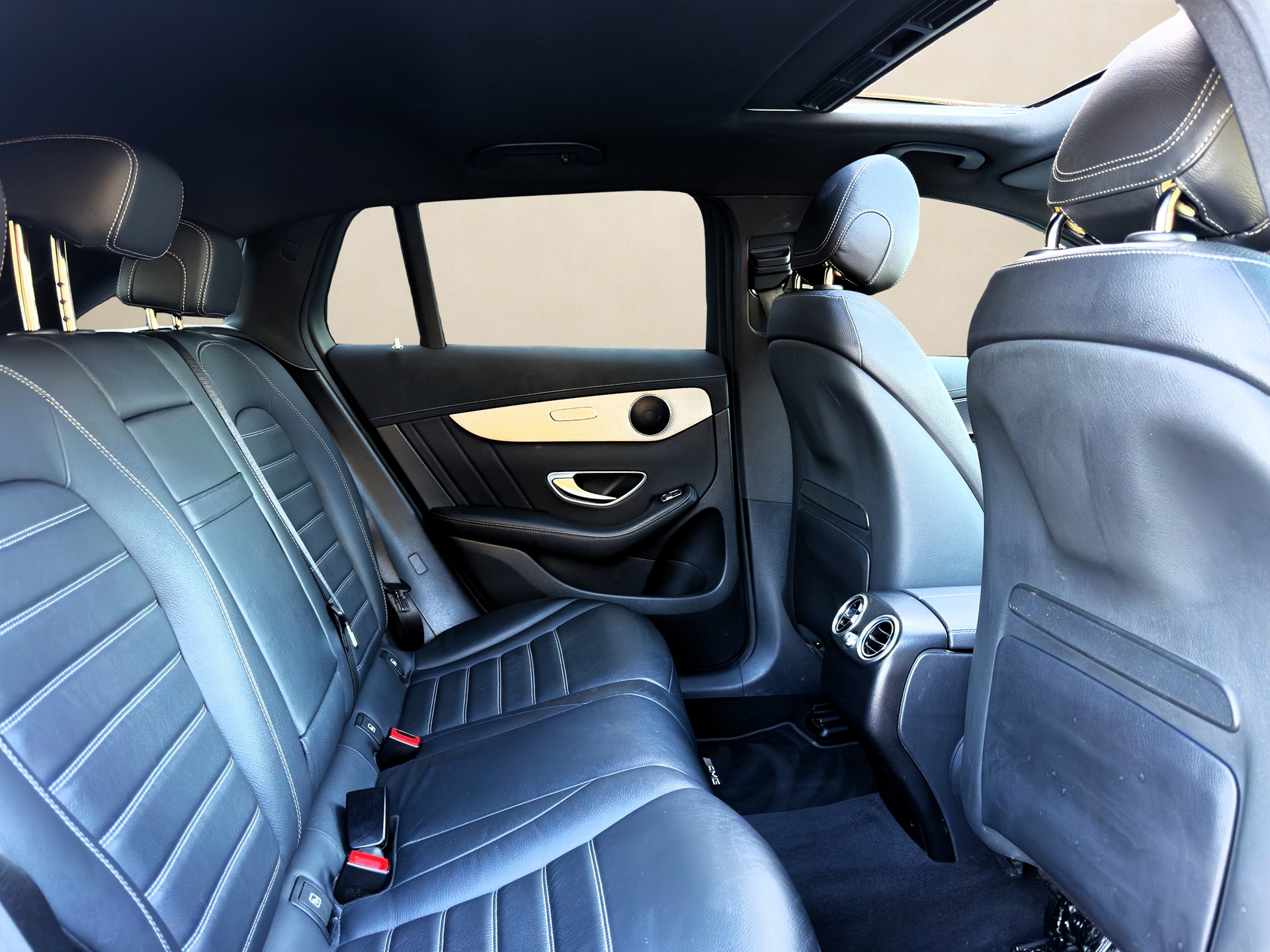 MERCEDES-BENZ EQC 400 4Matic EQ Star ✅CH-Fahrzeug & TOP-AUSSTATTUNG und Frisch ab Service✅-image-14
