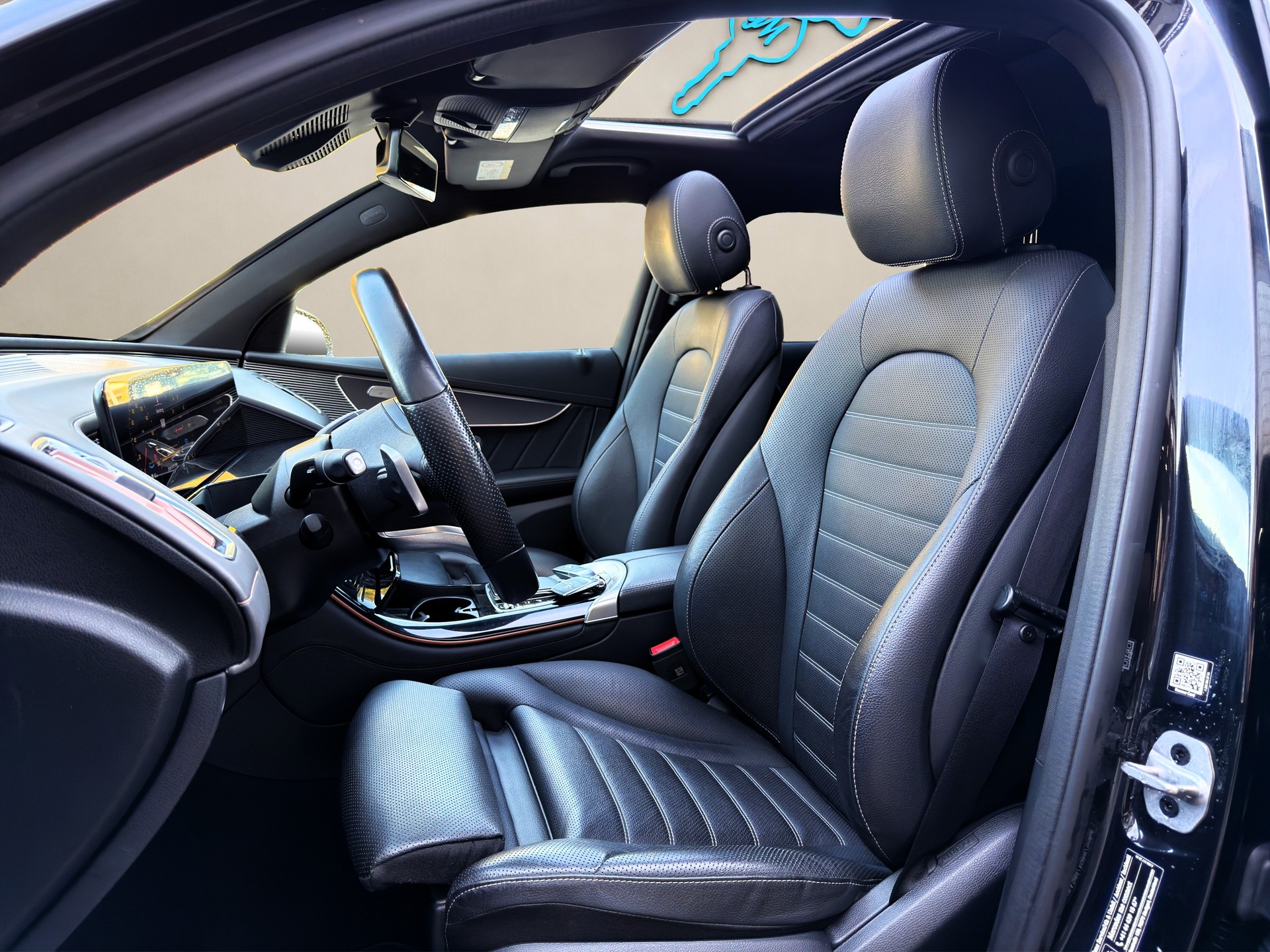 MERCEDES-BENZ EQC 400 4Matic EQ Star ✅CH-Fahrzeug & TOP-AUSSTATTUNG und Frisch ab Service✅-image-8