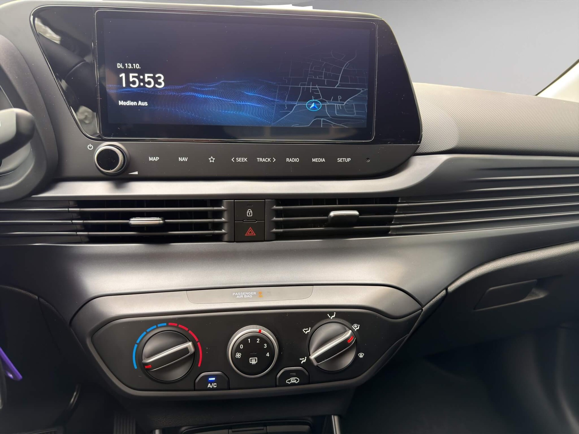 HYUNDAI i20 1.0 T-GDi Origo-image-9
