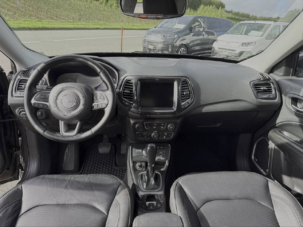 JEEP Compass 1.3 Limited 4xe-image-9
