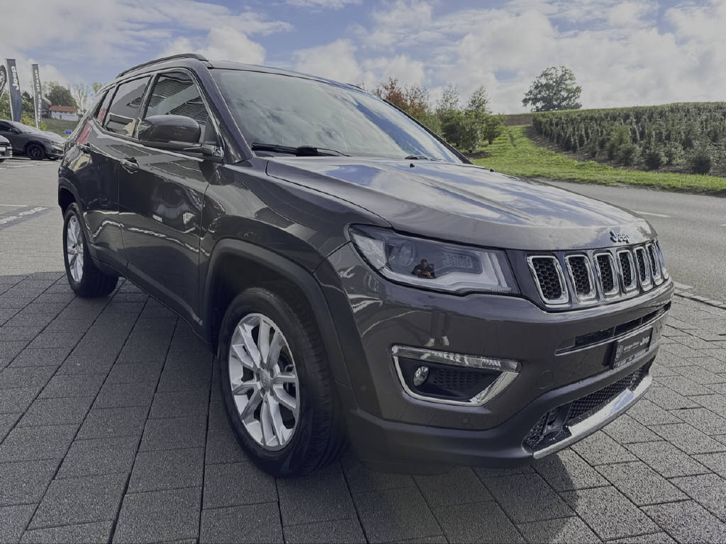JEEP Compass 1.3 Limited 4xe-showroom-element-3