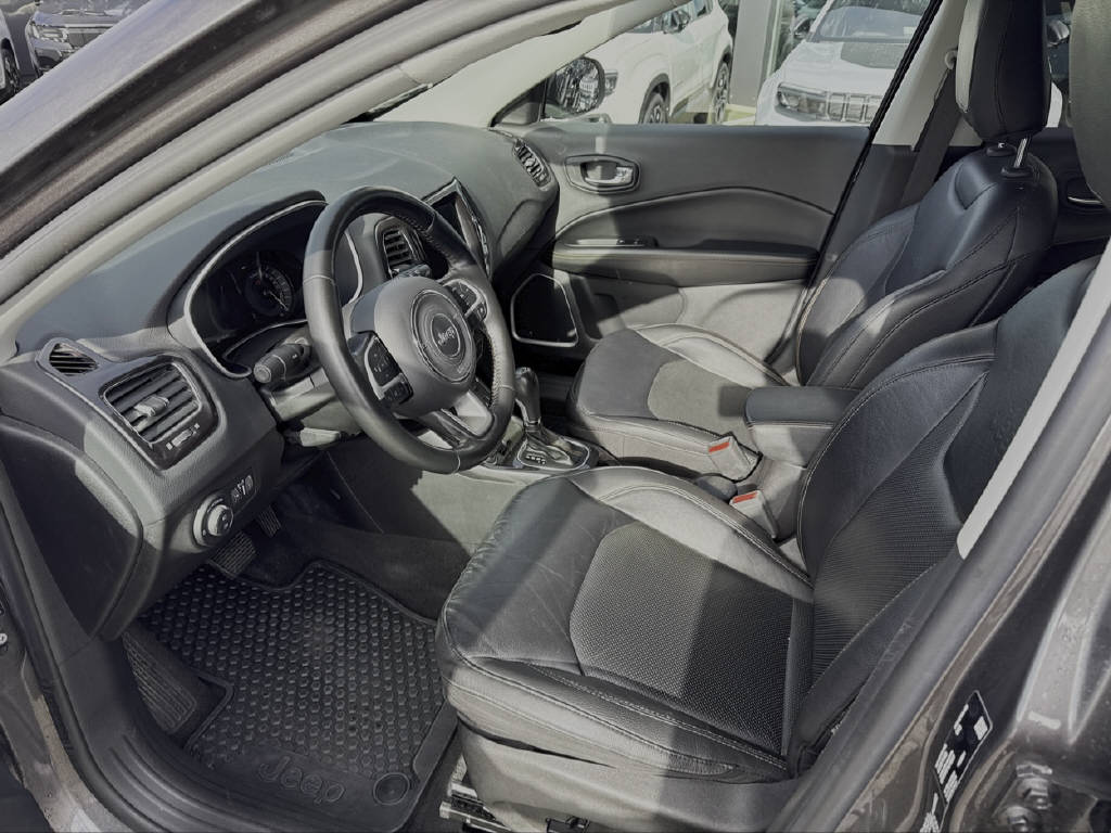 JEEP Compass 1.3 Limited 4xe-image-6