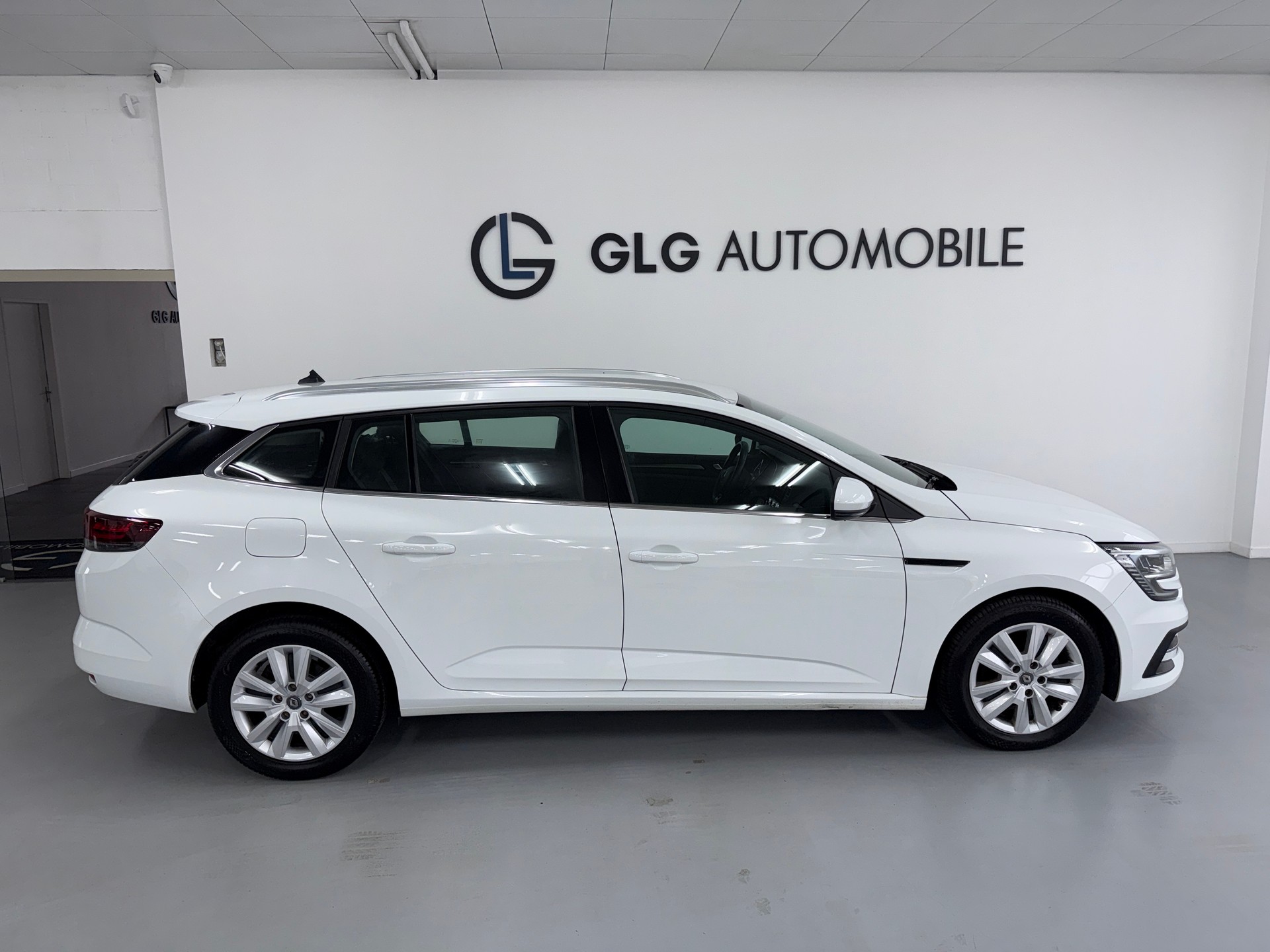 RENAULT Mégane Grandtour 1.5 dCi Business EDC-image-5