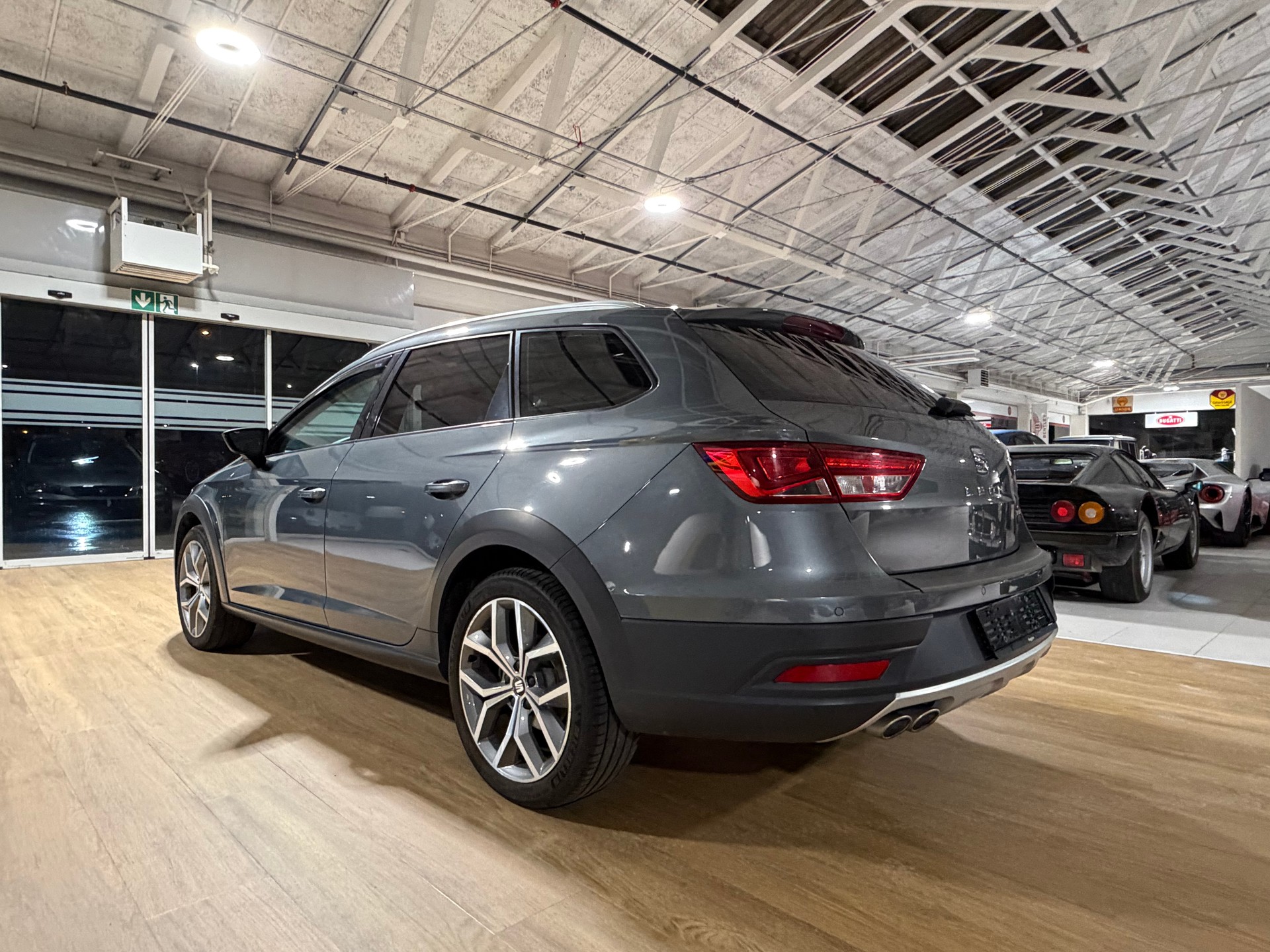 SEAT Leon ST 2.0 TDI X-Perience 4Drive DSG-image-1