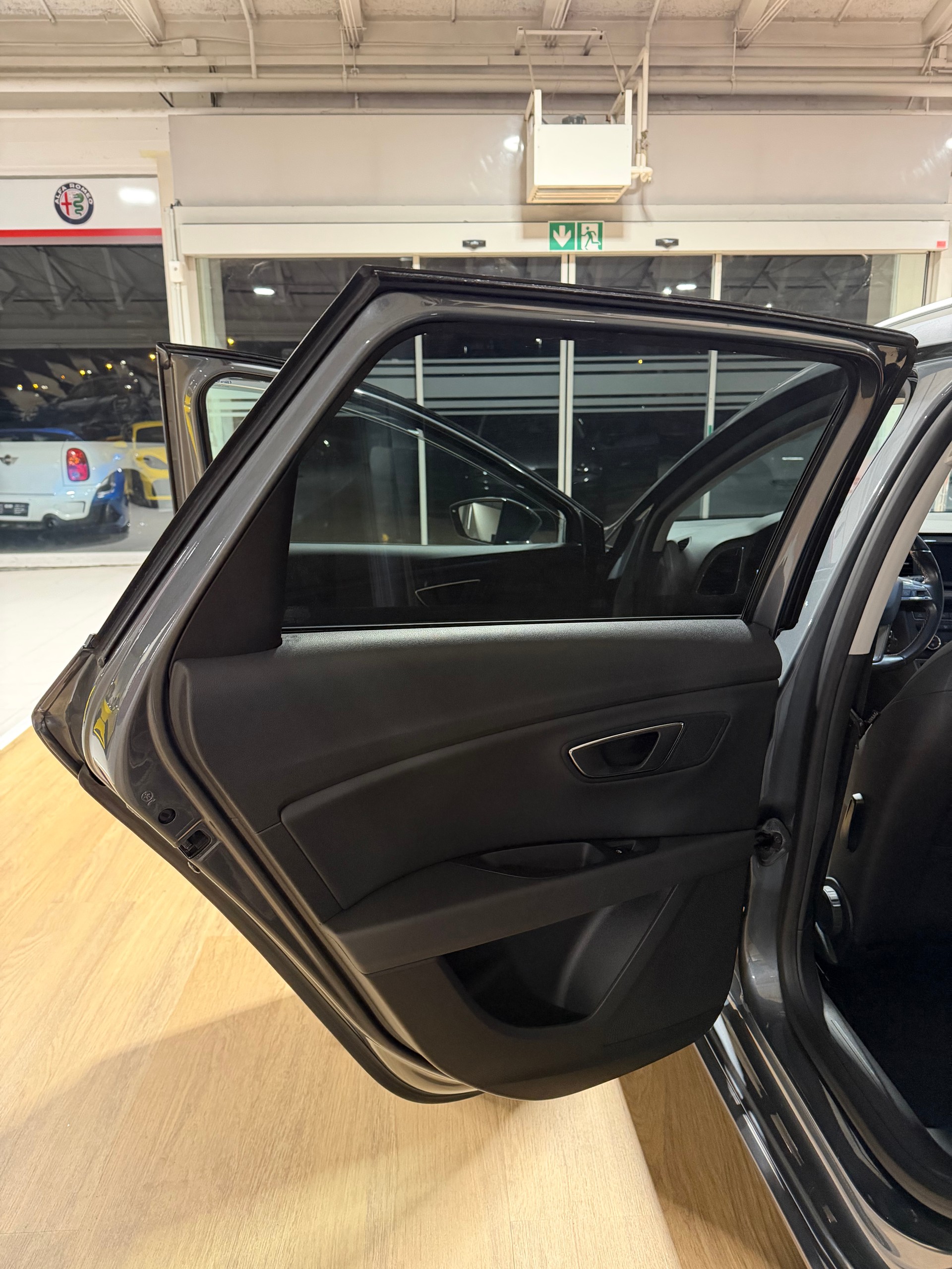 SEAT Leon ST 2.0 TDI X-Perience 4Drive DSG-image-12