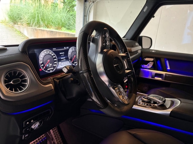 MERCEDES-BENZ G 63 AMG-image-2