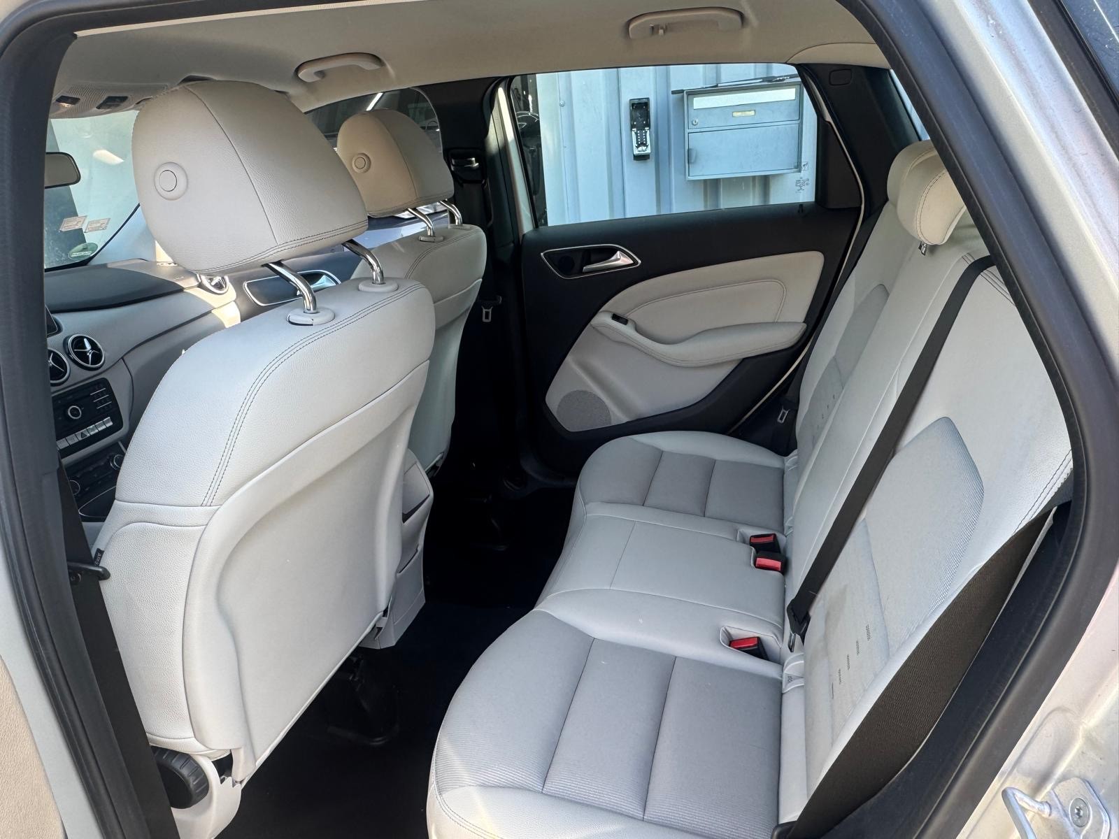 MERCEDES-BENZ B 200 CDI 7G-DCT-image-9