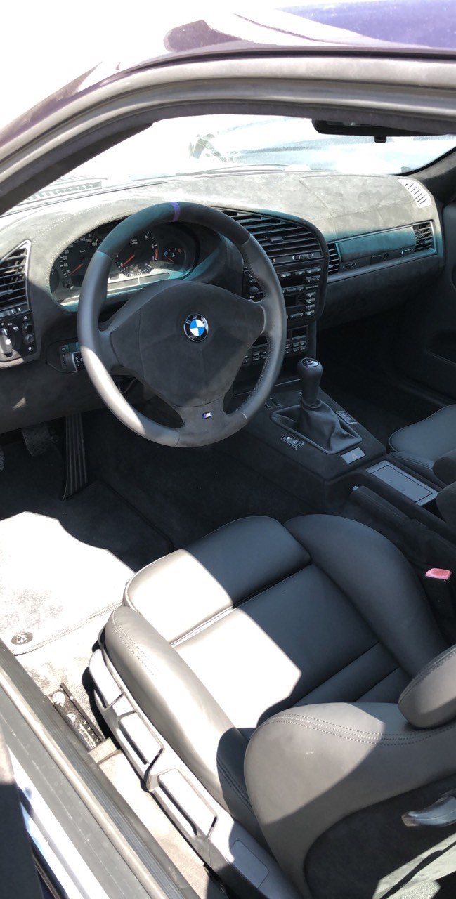 BMW 328i Coupé Comfort Edition-image-13