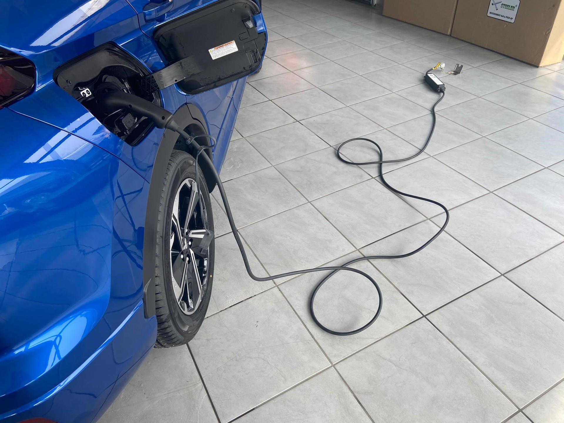 MITSUBISHI ECLIPSE CROSS PHEV Diamond-image-6