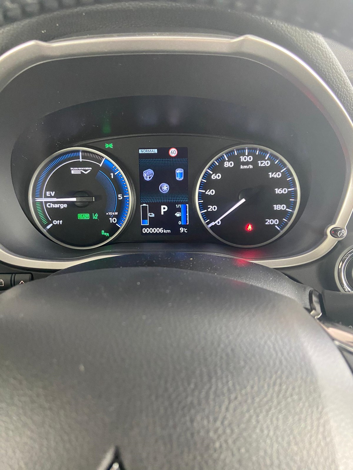 MITSUBISHI ECLIPSE CROSS PHEV Diamond-image-11