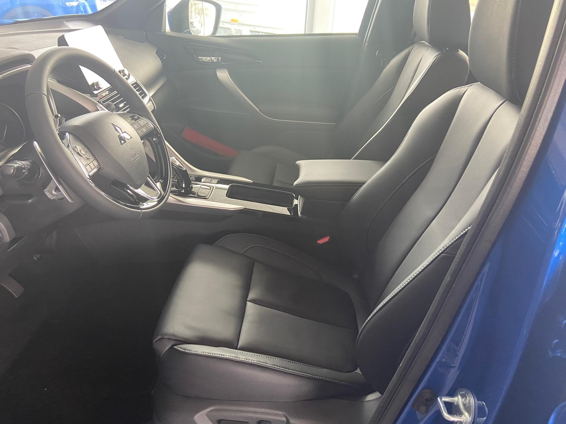 MITSUBISHI ECLIPSE CROSS PHEV Diamond-image-7