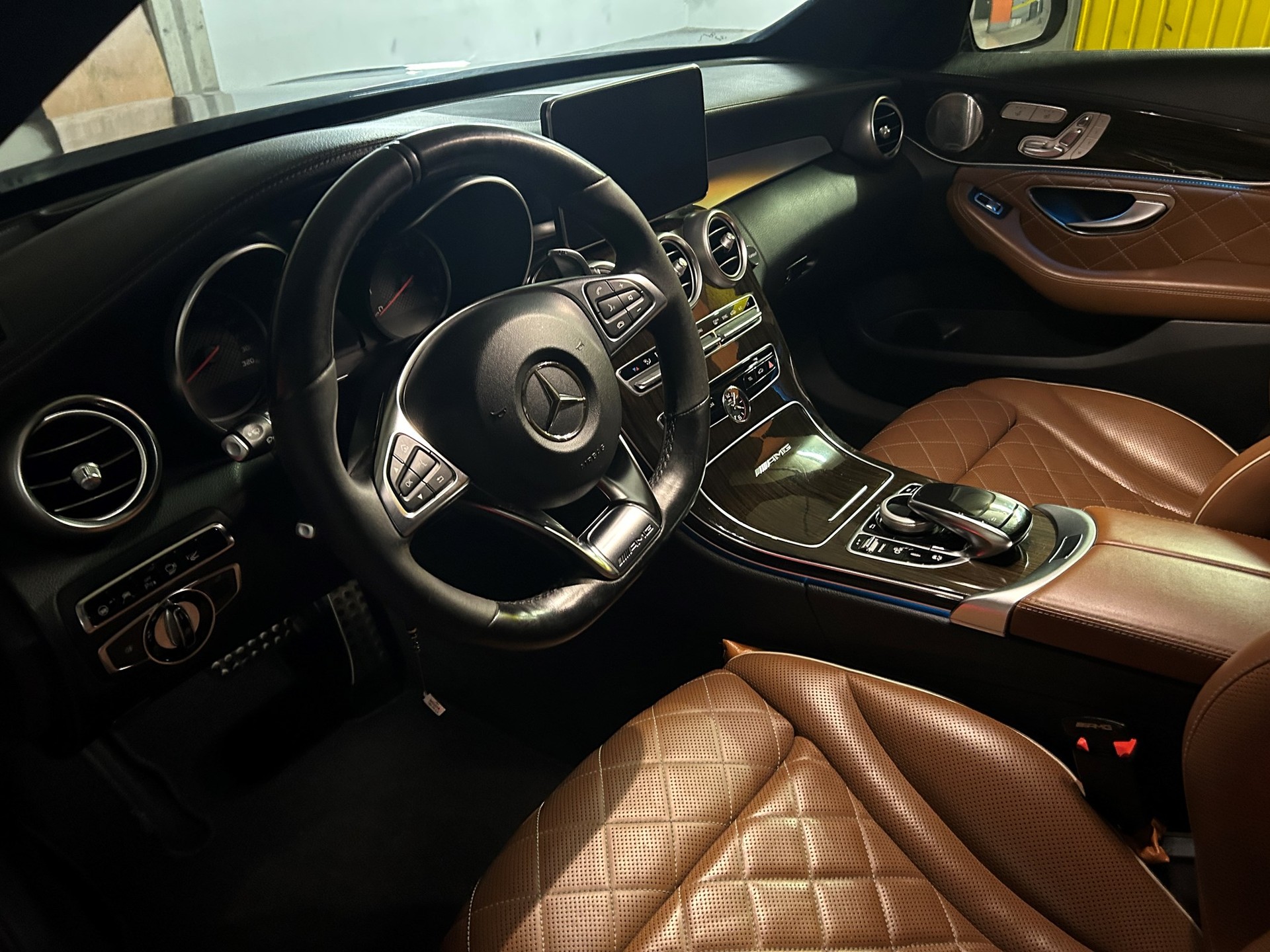 MERCEDES-BENZ C 63 S AMG-image-3