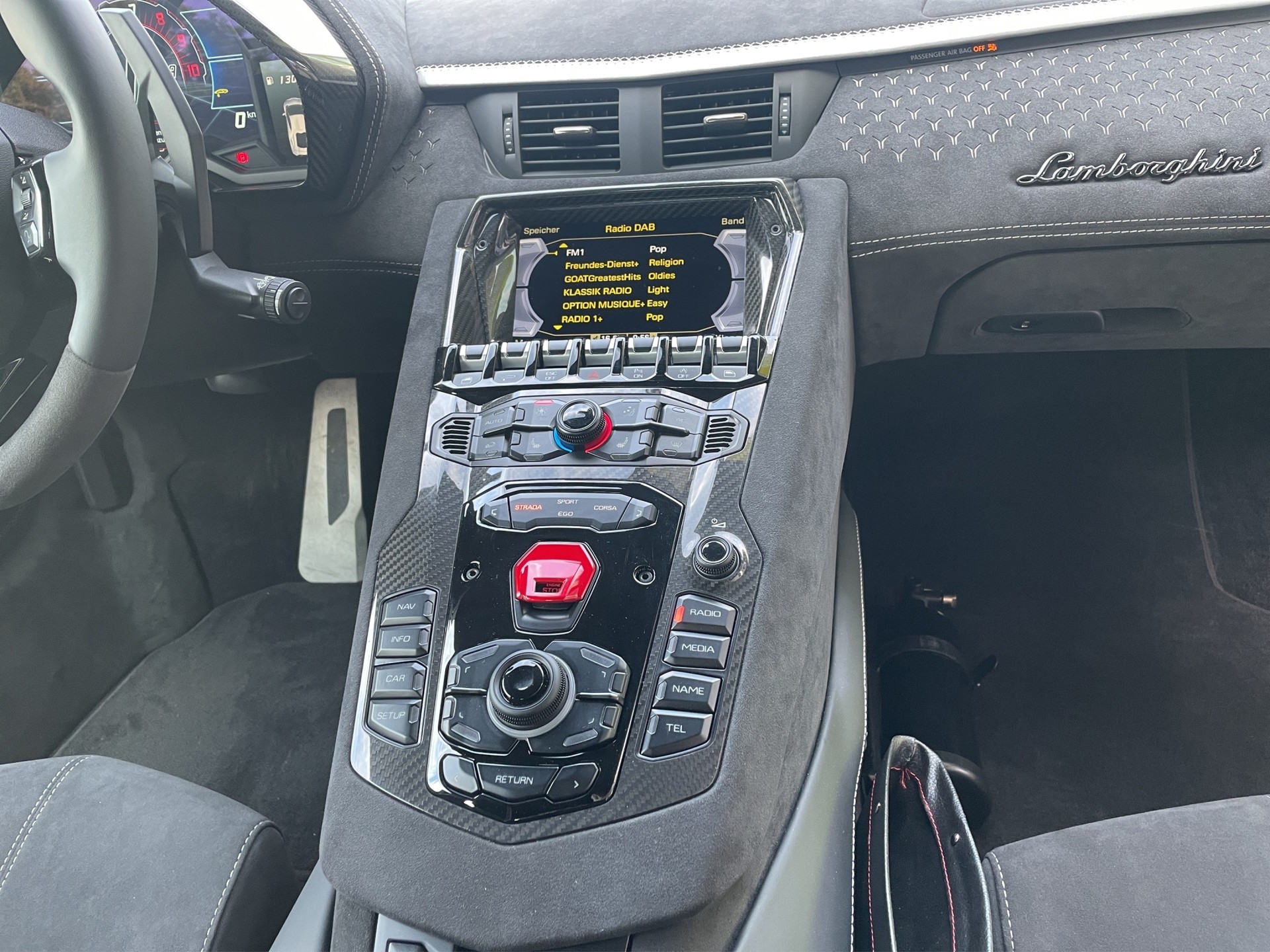LAMBORGHINI AVENTADOR LP780-4 E-Gear Cou-image-9