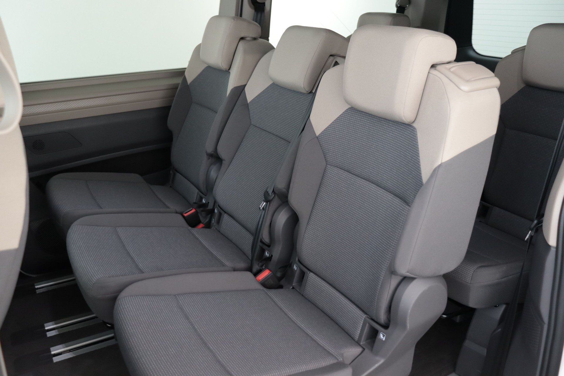 VW Multivan 2.0 TSI DSG Lang-image-13