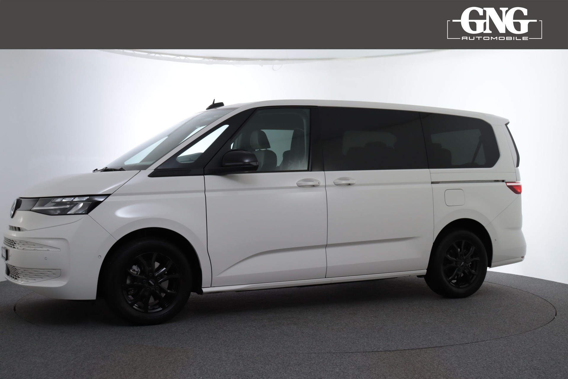 VW Multivan 2.0 TSI DSG Lang-image-1