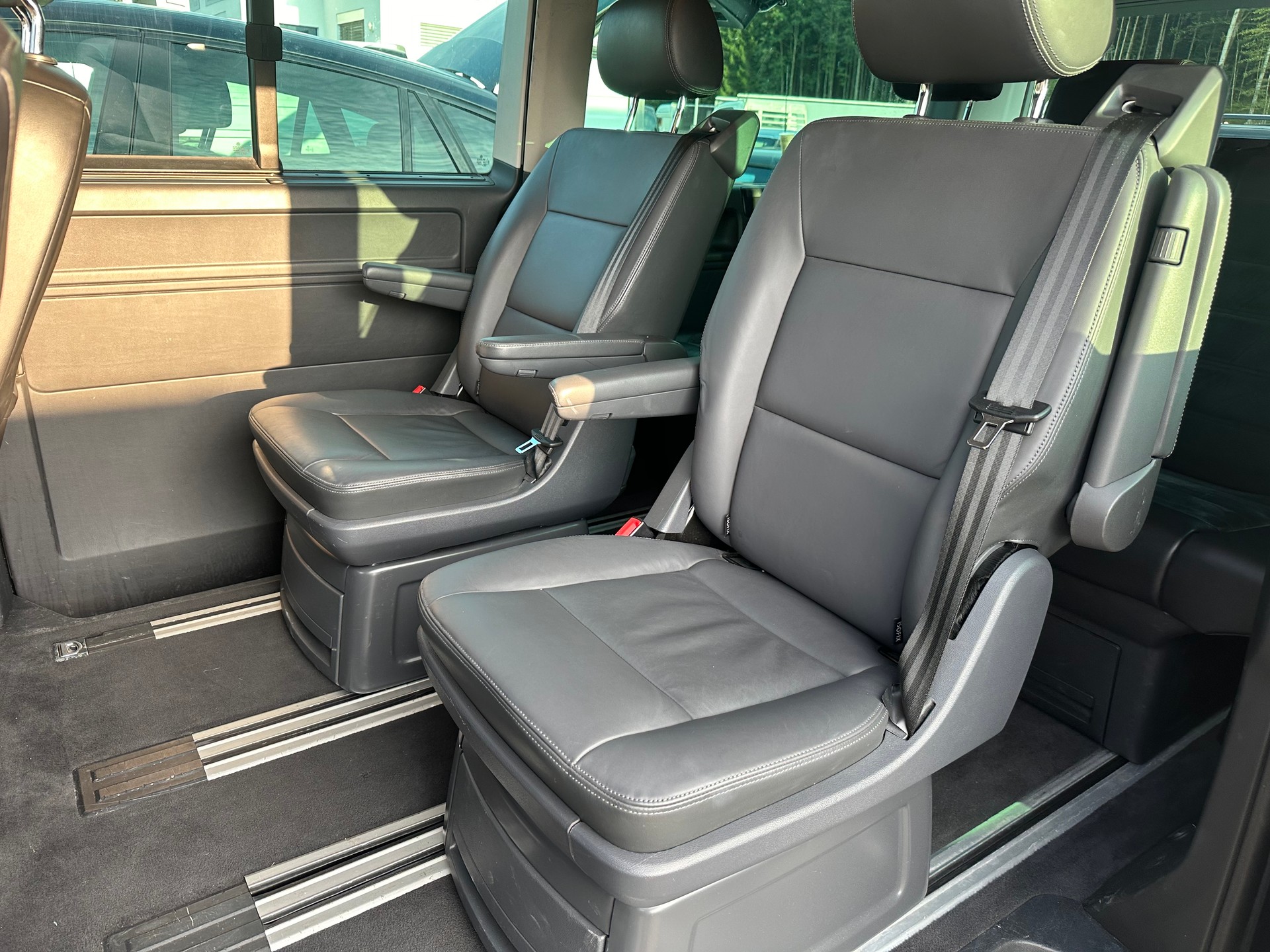 VW T6 Multivan 2.0 Bi-TDI Comfortline 4Motion LWB-image-7