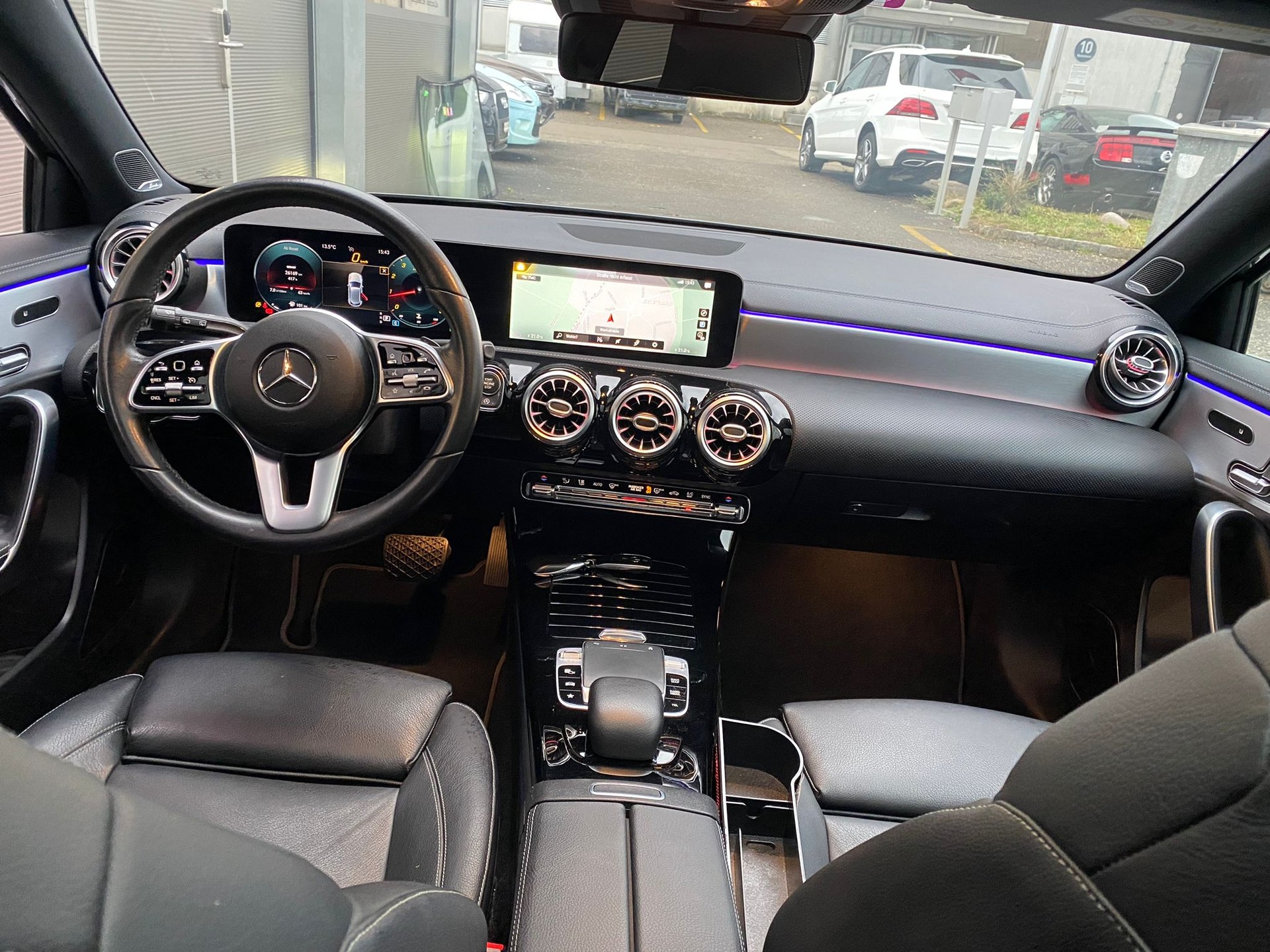 MERCEDES-BENZ A 250 Style 7G-DCT-image-8